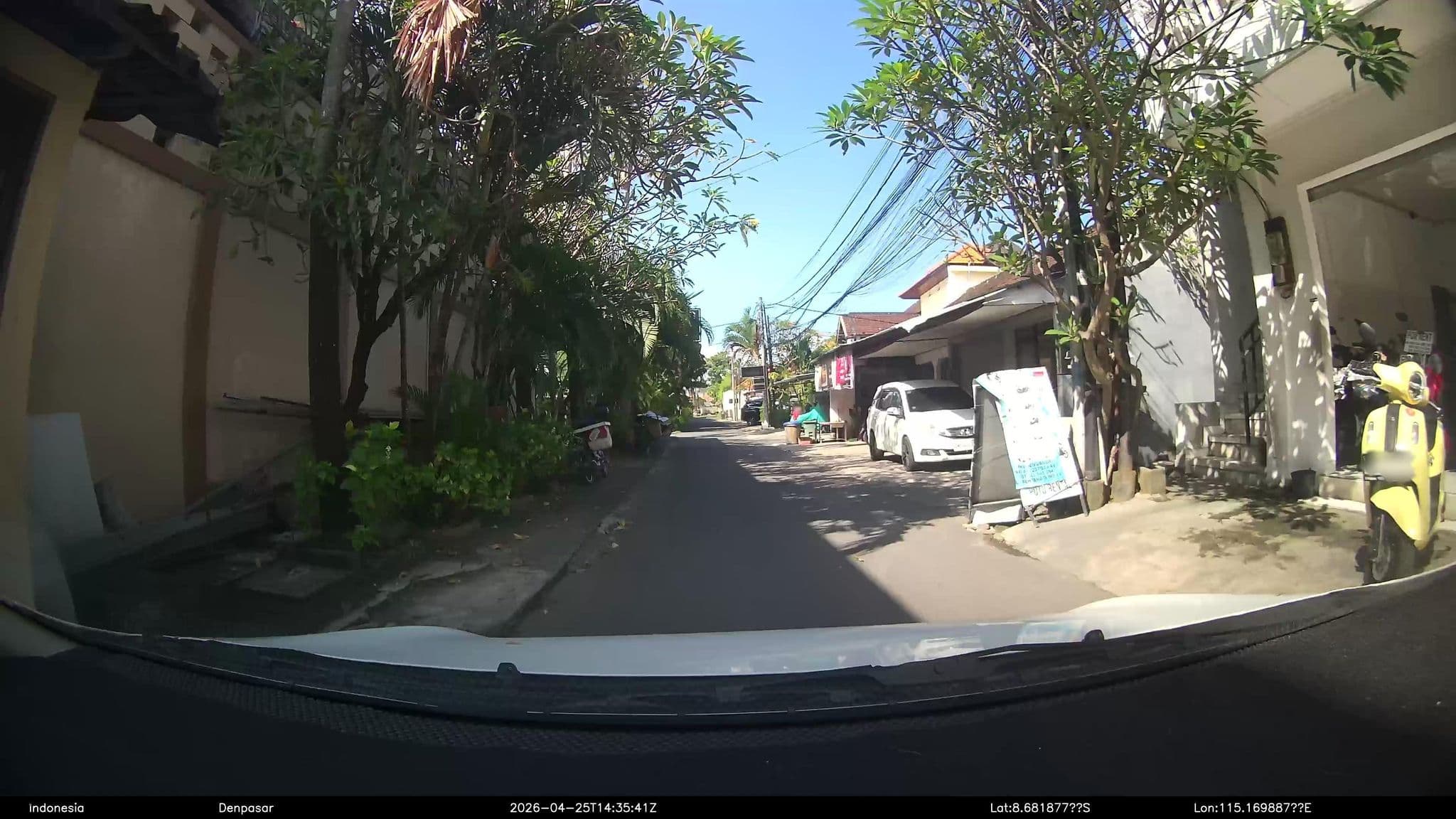 Street view near Tista Villa, Legian — © Kaart---FRONT (CC BY-SA · Mapillary)