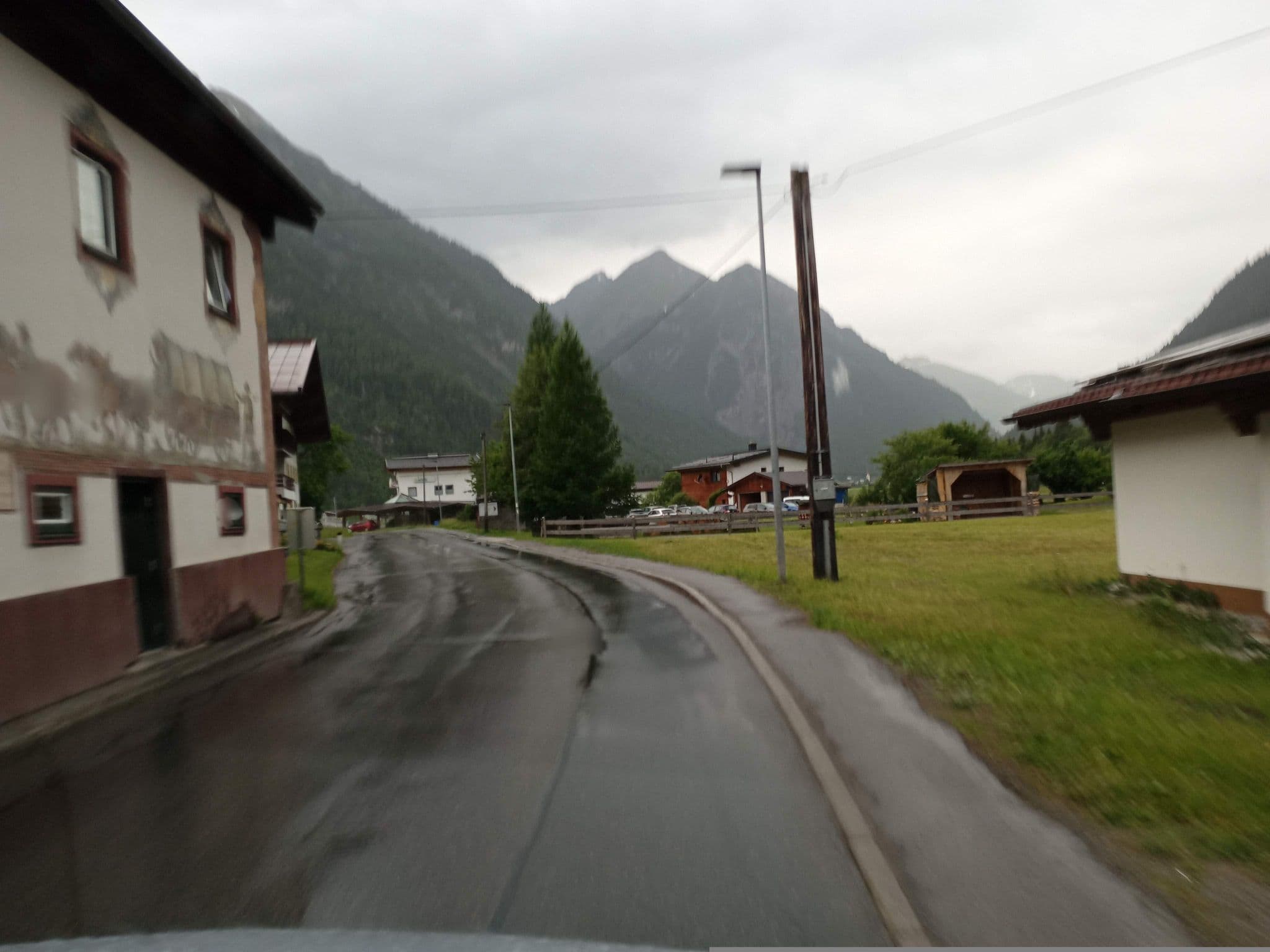 Street view near Gasthof Post, Pettneu