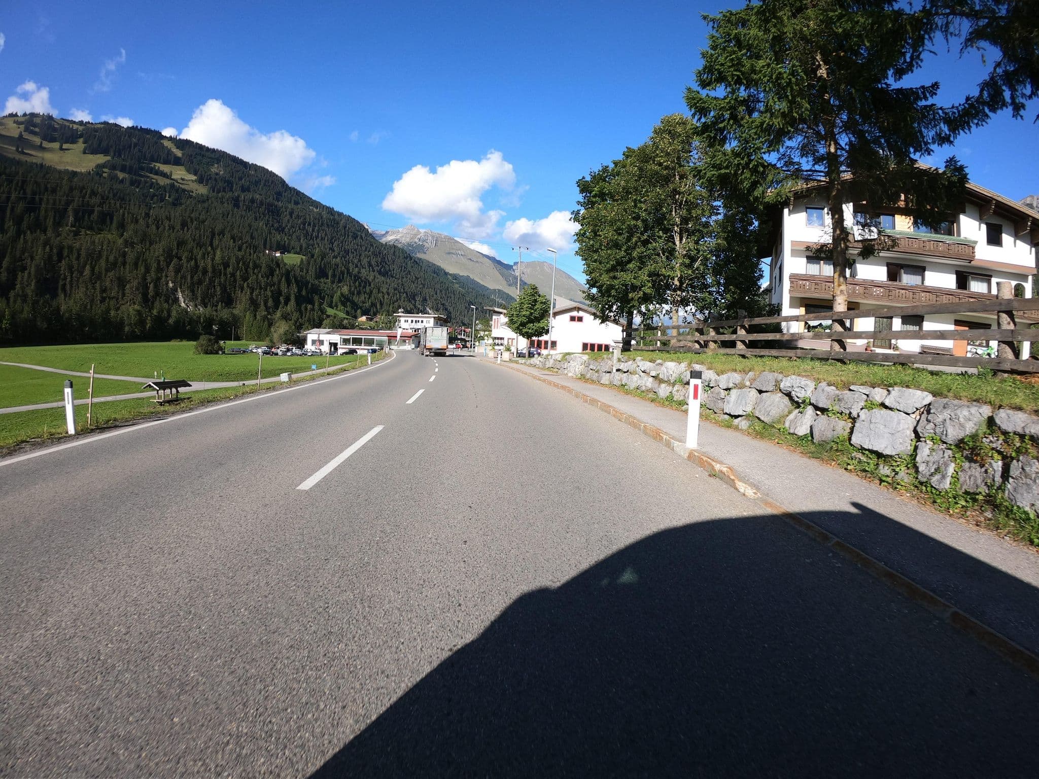 Street view near Hanni, Pettneu