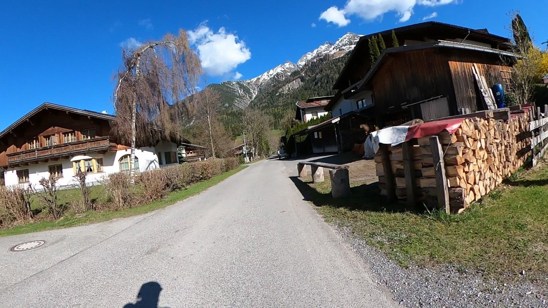 Street view near Heel, Pettneu