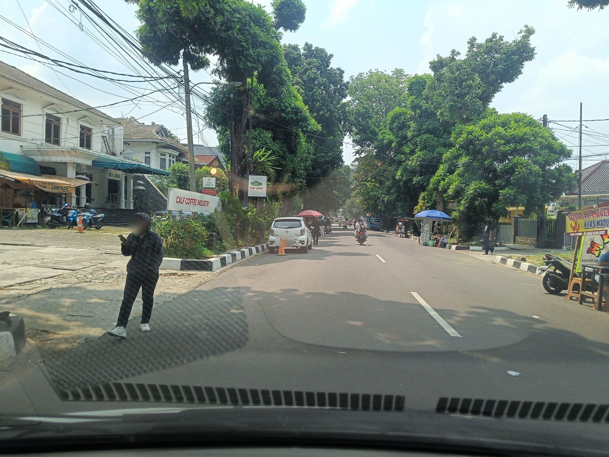 Street view near Hotel Transit Syariah, Bogor — © hen0ch (CC BY-SA · Mapillary)