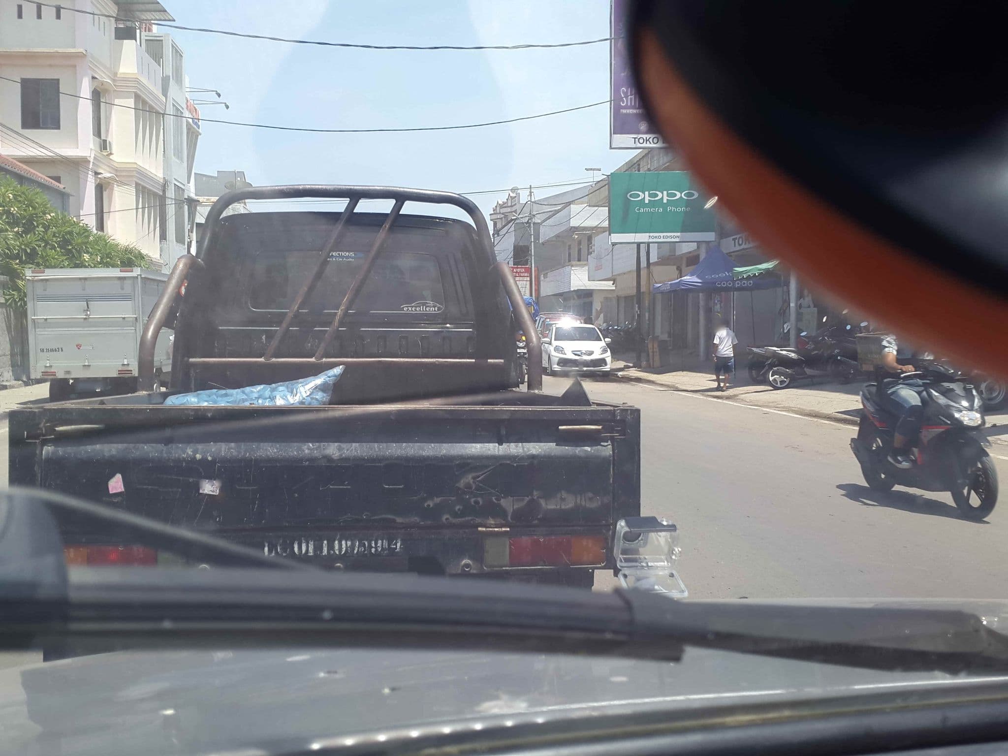 Street view near Hotel Astiti, Kupang — © roadroid (CC BY-SA · Mapillary)