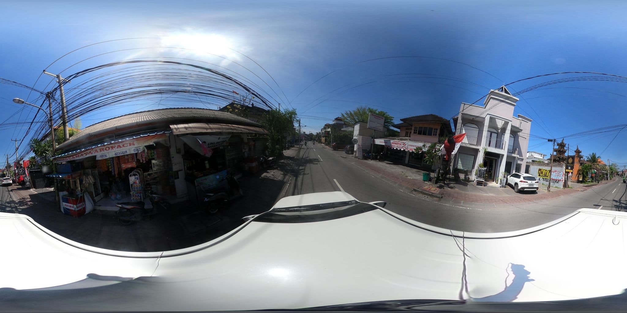 Street view near Kubu Cenik Apartment, Legian