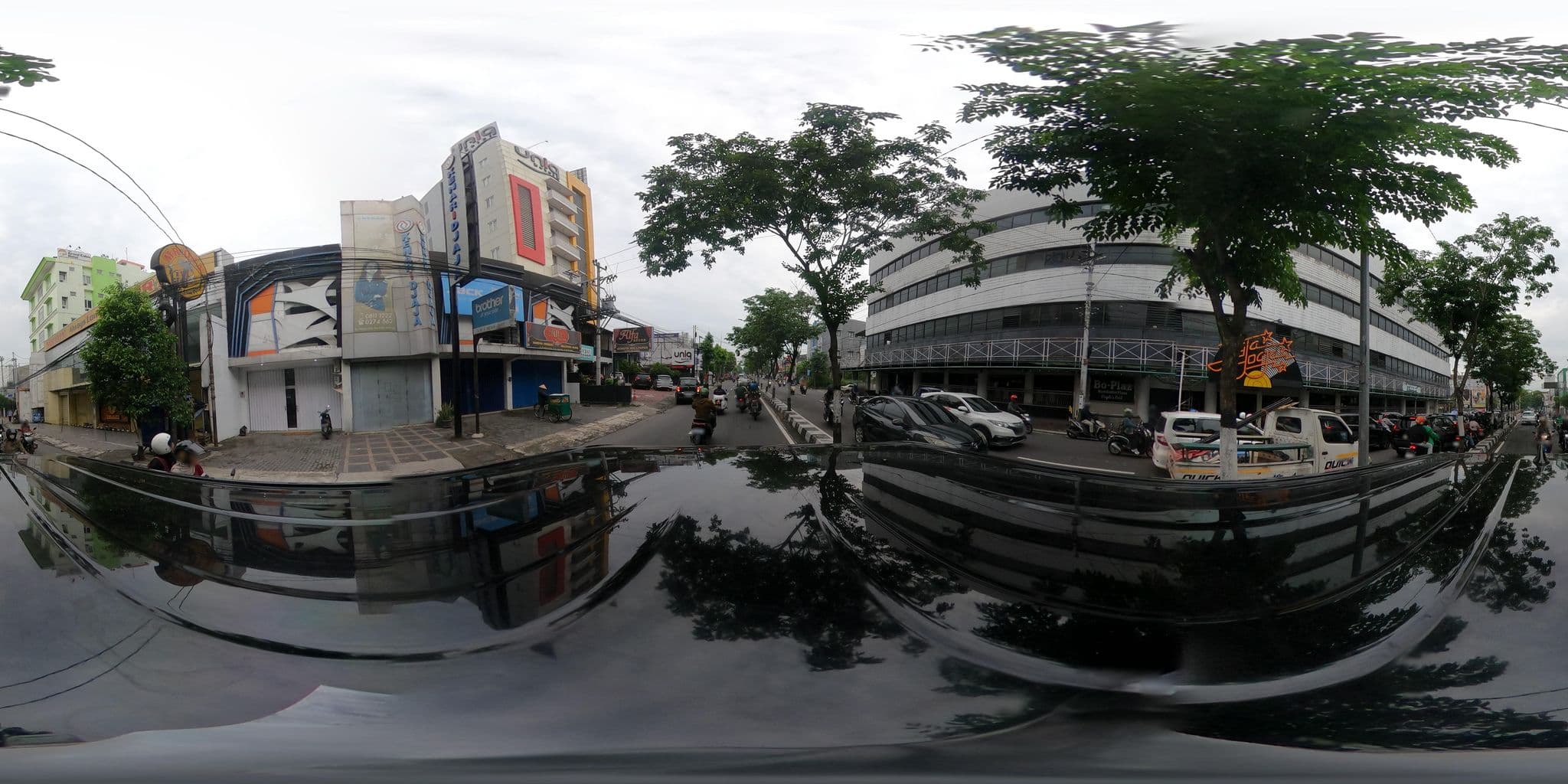 Street view near Uniq Hotel, Yogyakarta