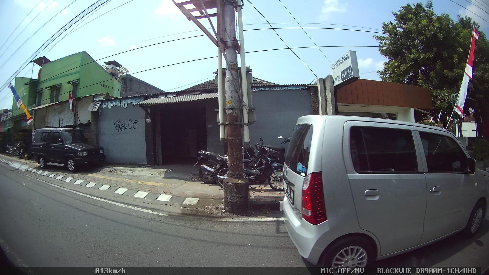 Street view near Nayottama Homestay, Yogyakarta