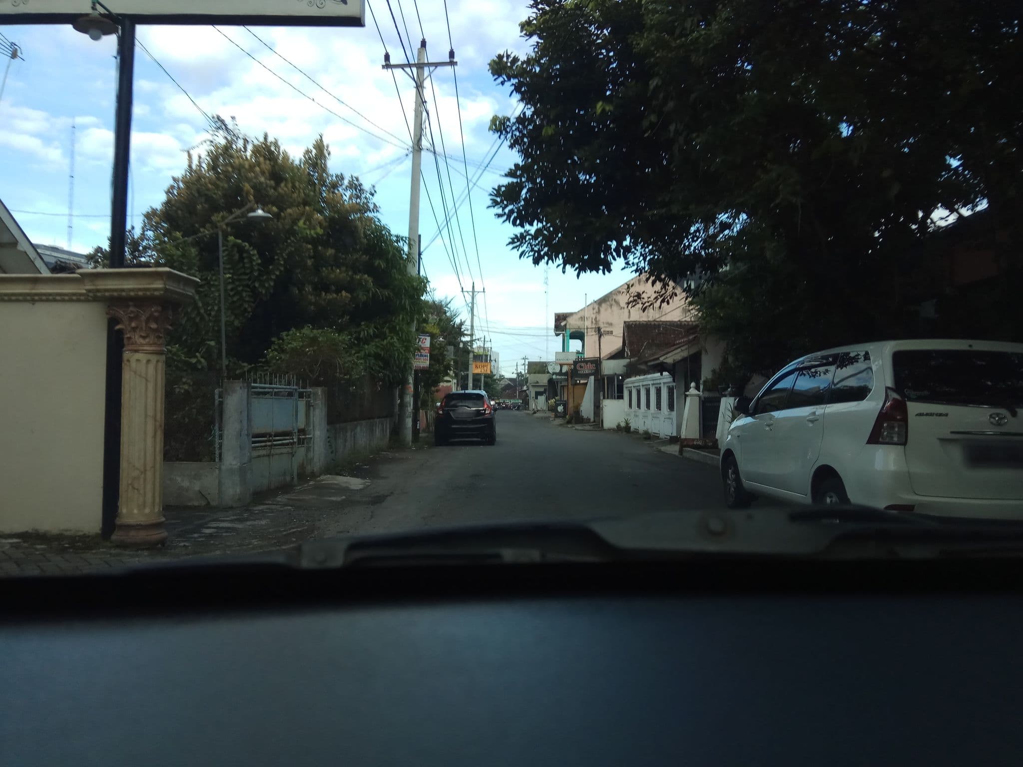 Street view near Hotel Srikandi Baru Catur Tunggal, Melati