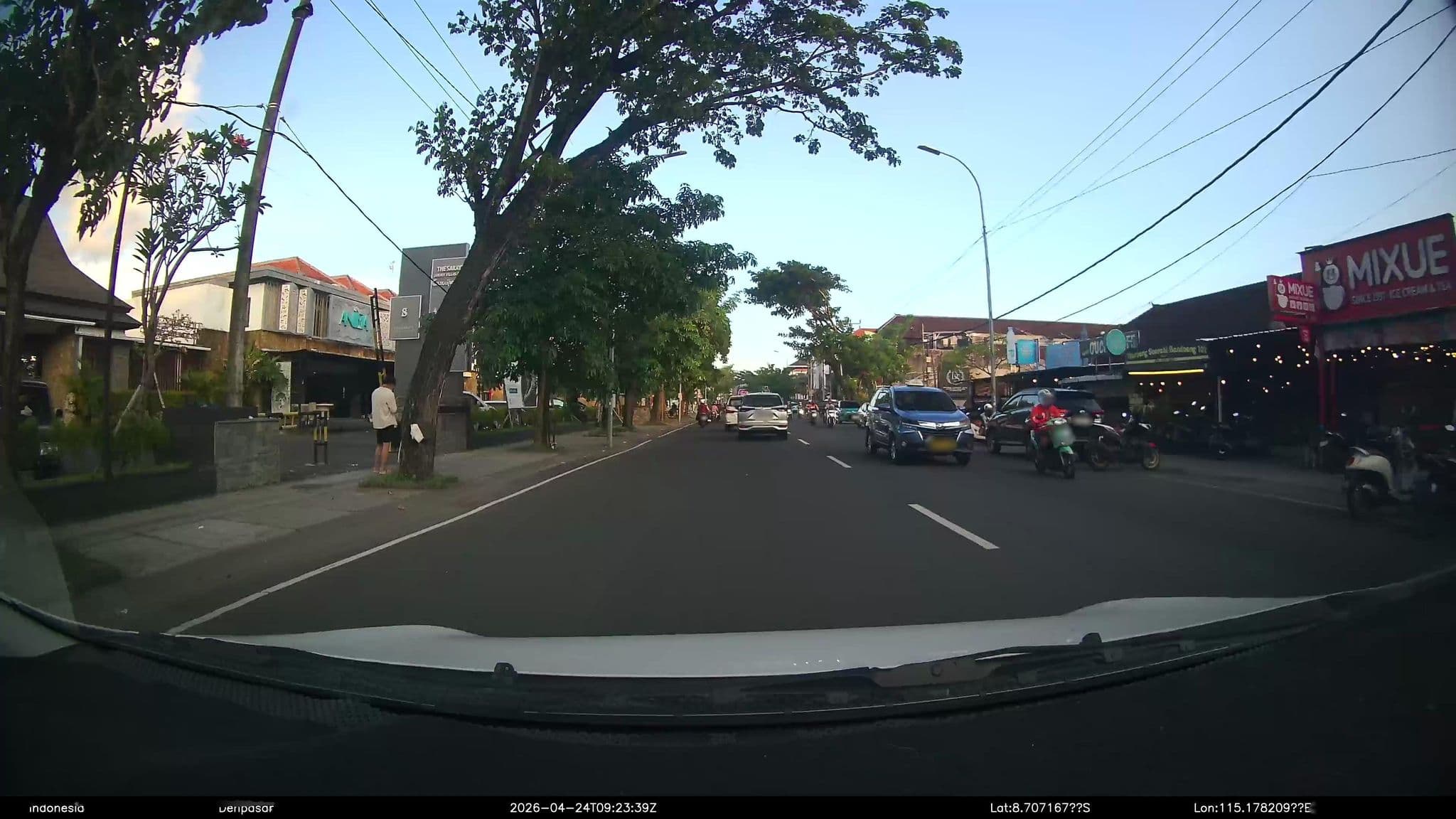 Street view near The Sakaye Luxury Villas & Spa Kuta, Legian — © Kaart---FRONT (CC BY-SA · Mapillary)