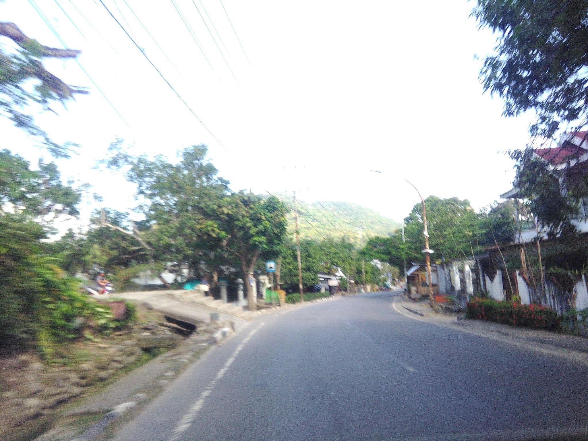 Street view near Pondok Al Majid, Polewali — © hanifarafah (CC BY-SA · Mapillary)