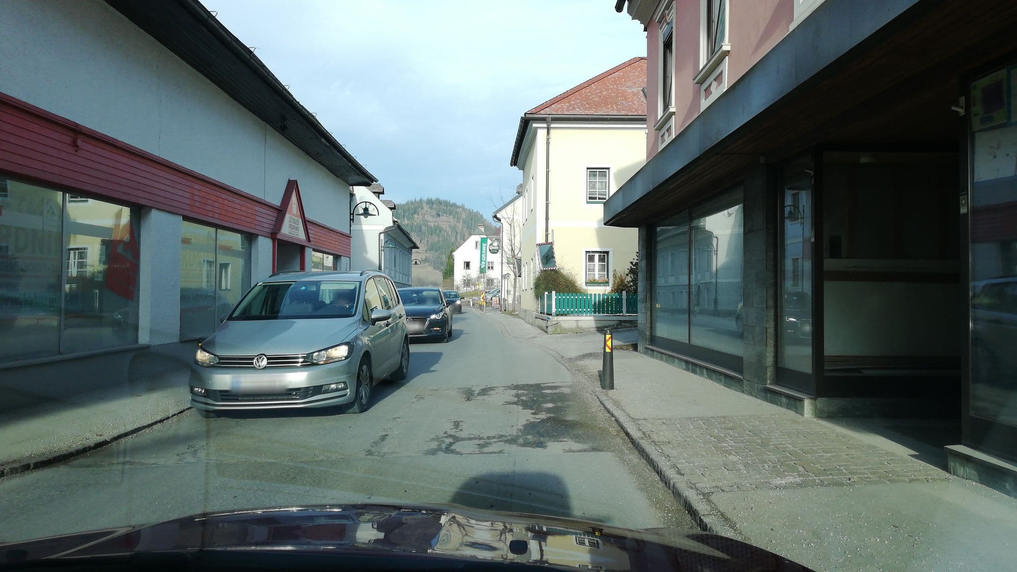 Street view near Finkenhof, Falkenburg — © gzin (CC BY-SA · Mapillary)