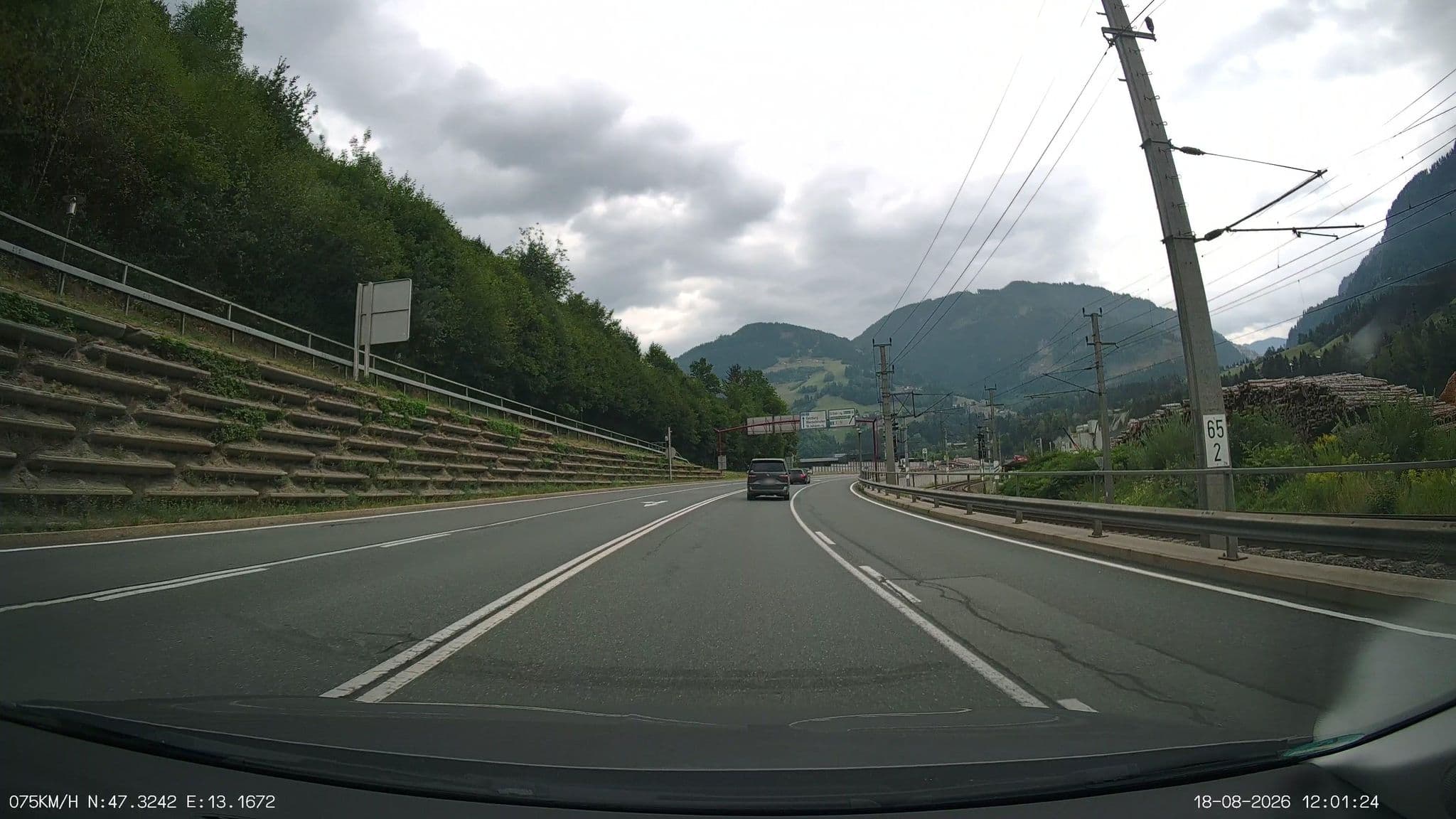 Street view near Pension Schwarzacher Hof, Schwarzach im Pongau — © heetENkoel (CC BY-SA · Mapillary)