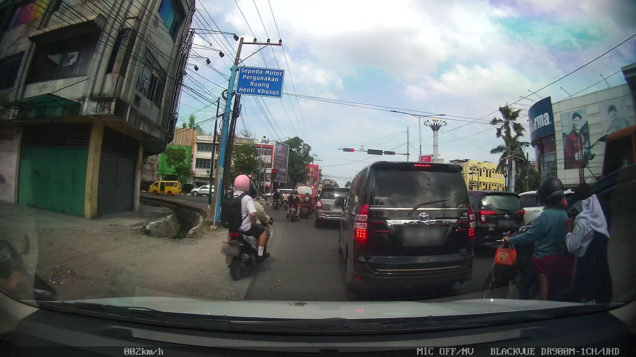 Street view near Hotel Istana, Medan