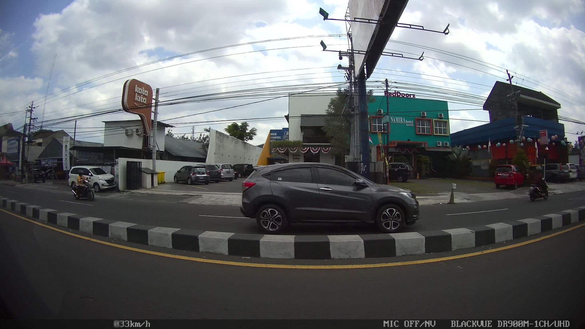 Street view near Hotel Namira Syariah Sinduadi, Melati