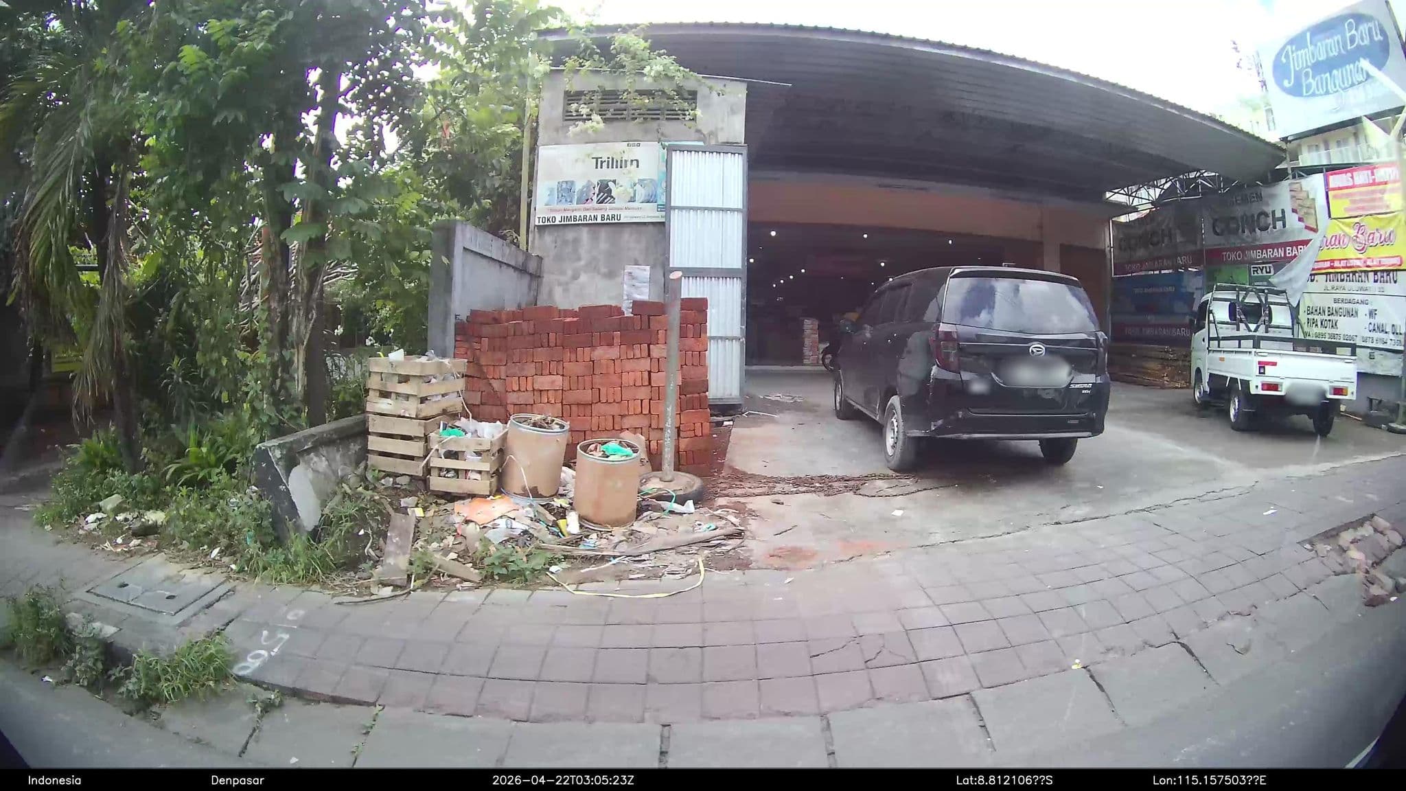 Street view near Maxone hotels, Jimbaran — © Kaart---LEFT (CC BY-SA · Mapillary)