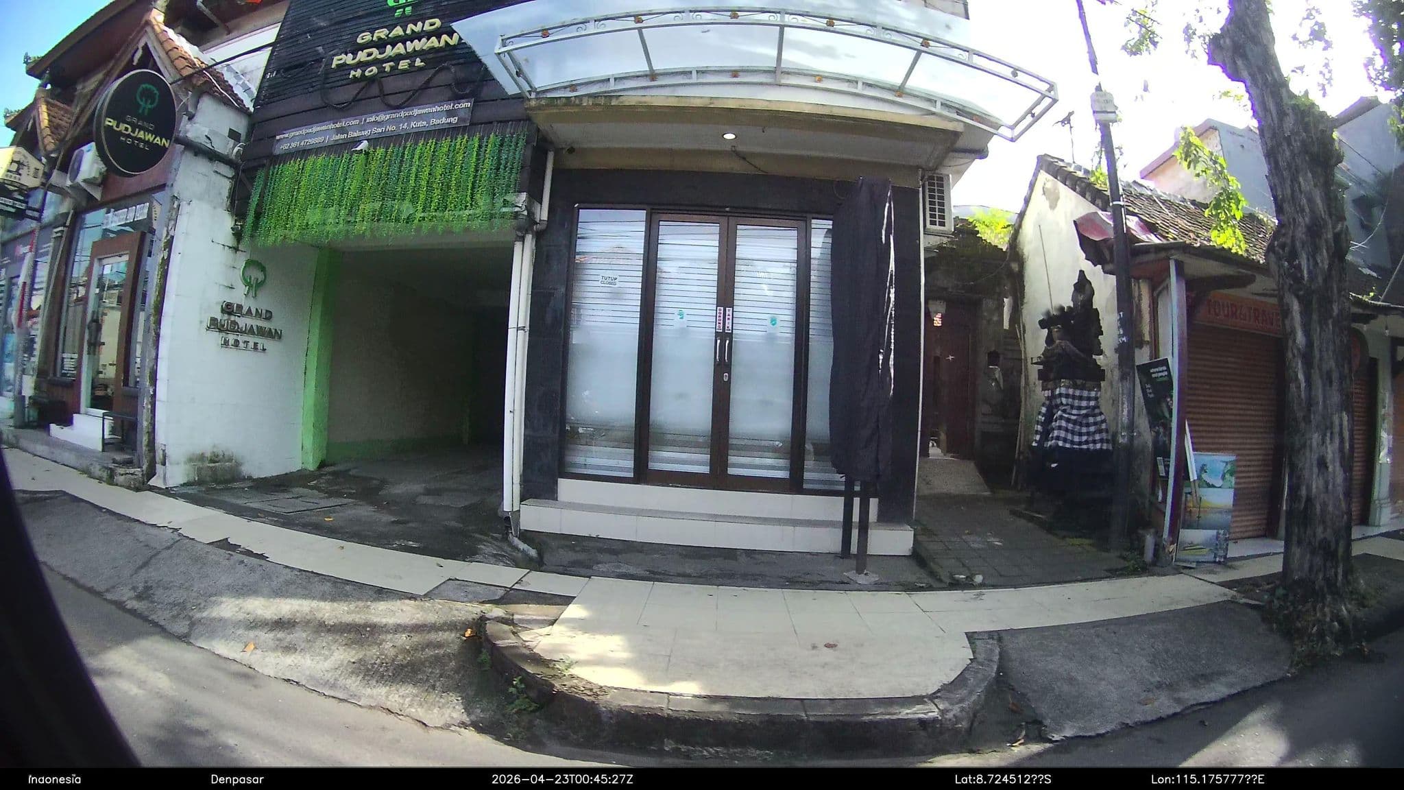 Street view near Grand Pudjawan, Kuta — © Kaart---360 (CC BY-SA · Mapillary)