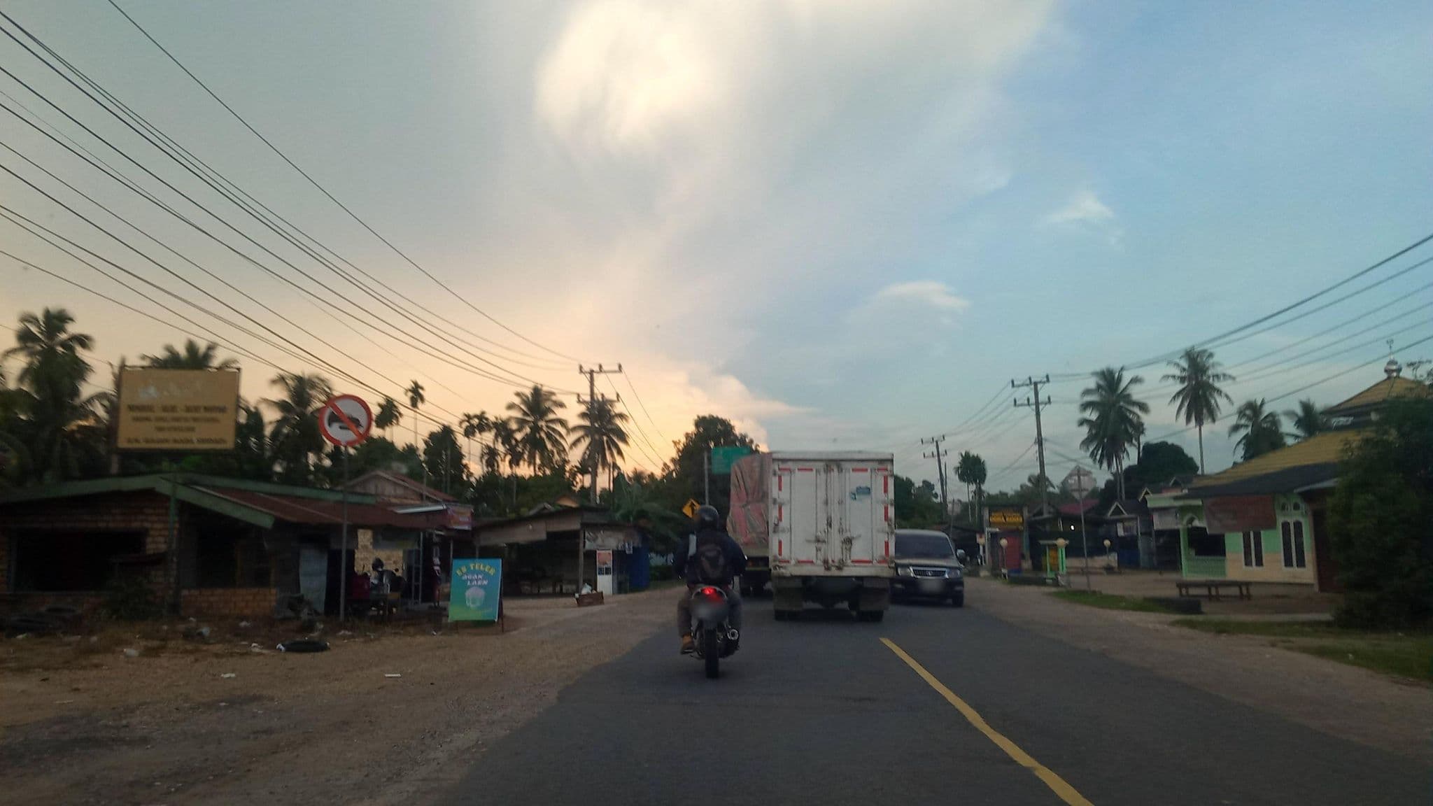 Street view near Penginapan Tugu Muda 2, Bejubang Dua — © danils (CC BY-SA · Mapillary)