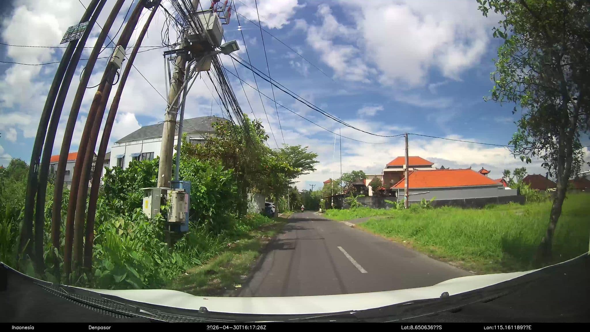 Street view near The Curve Guest House, Dalung — © Kaart---FRONT (CC BY-SA · Mapillary)