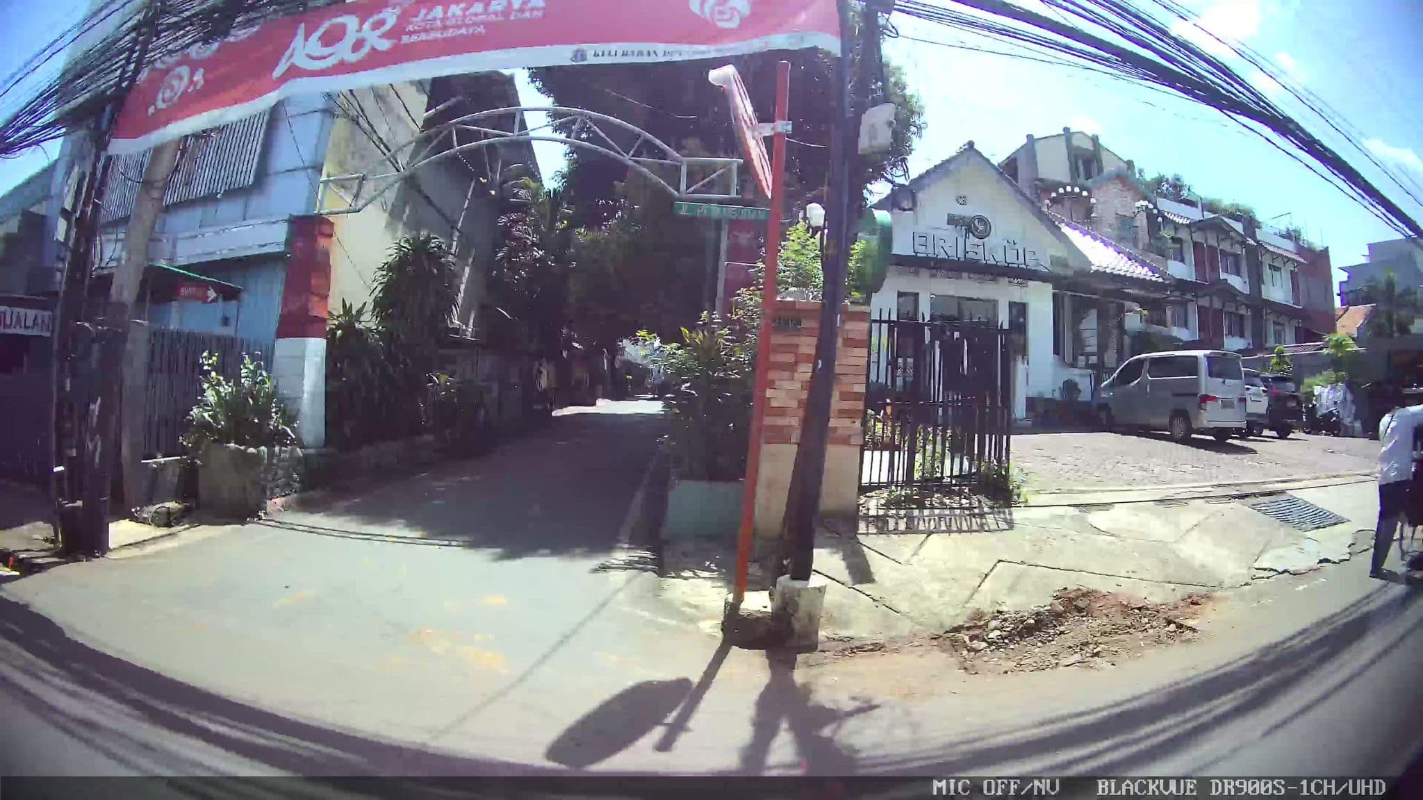 Street view near Hotel Alamanda, Jakarta