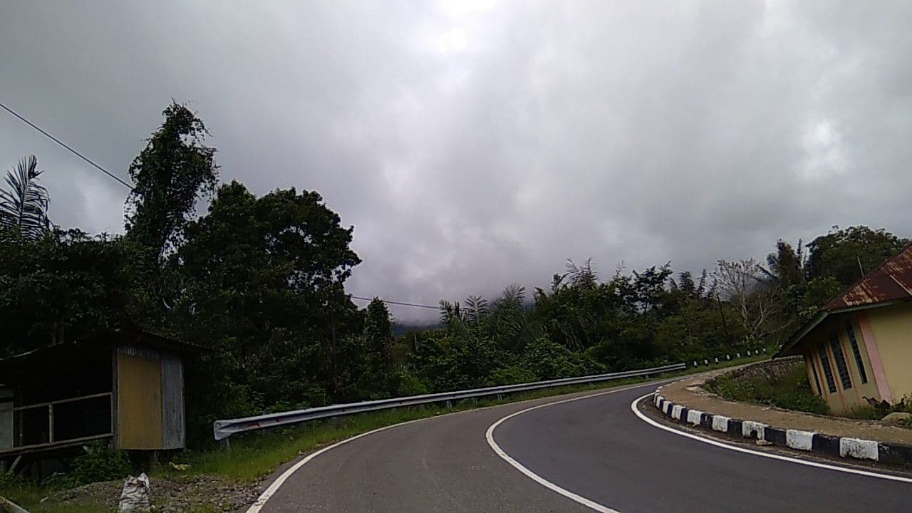 Street view near Rice field Guesthouse, Ende — © rodionoff (CC BY-SA · Mapillary)