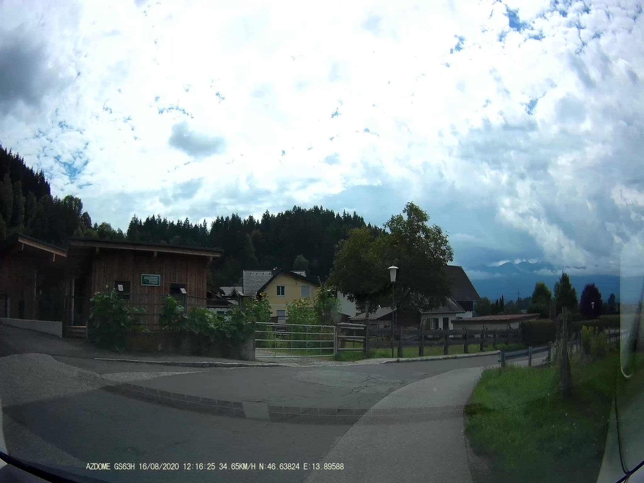 Street view near Sonnhof, Landskron — © stefan147 (CC BY-SA · Mapillary)