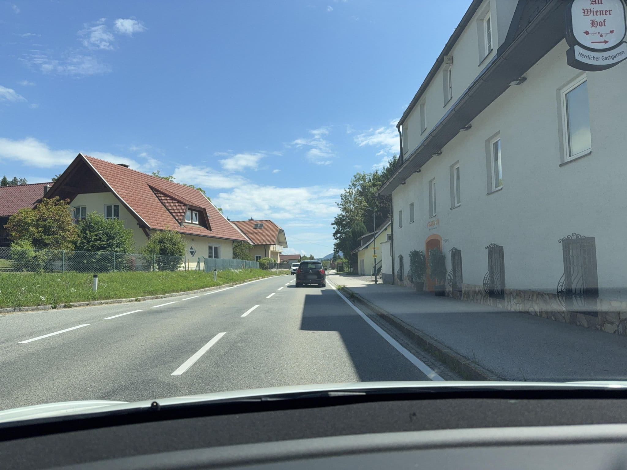 Street view near Velden 24, Velden am Wörther See — © ottor (CC BY-SA · Mapillary)