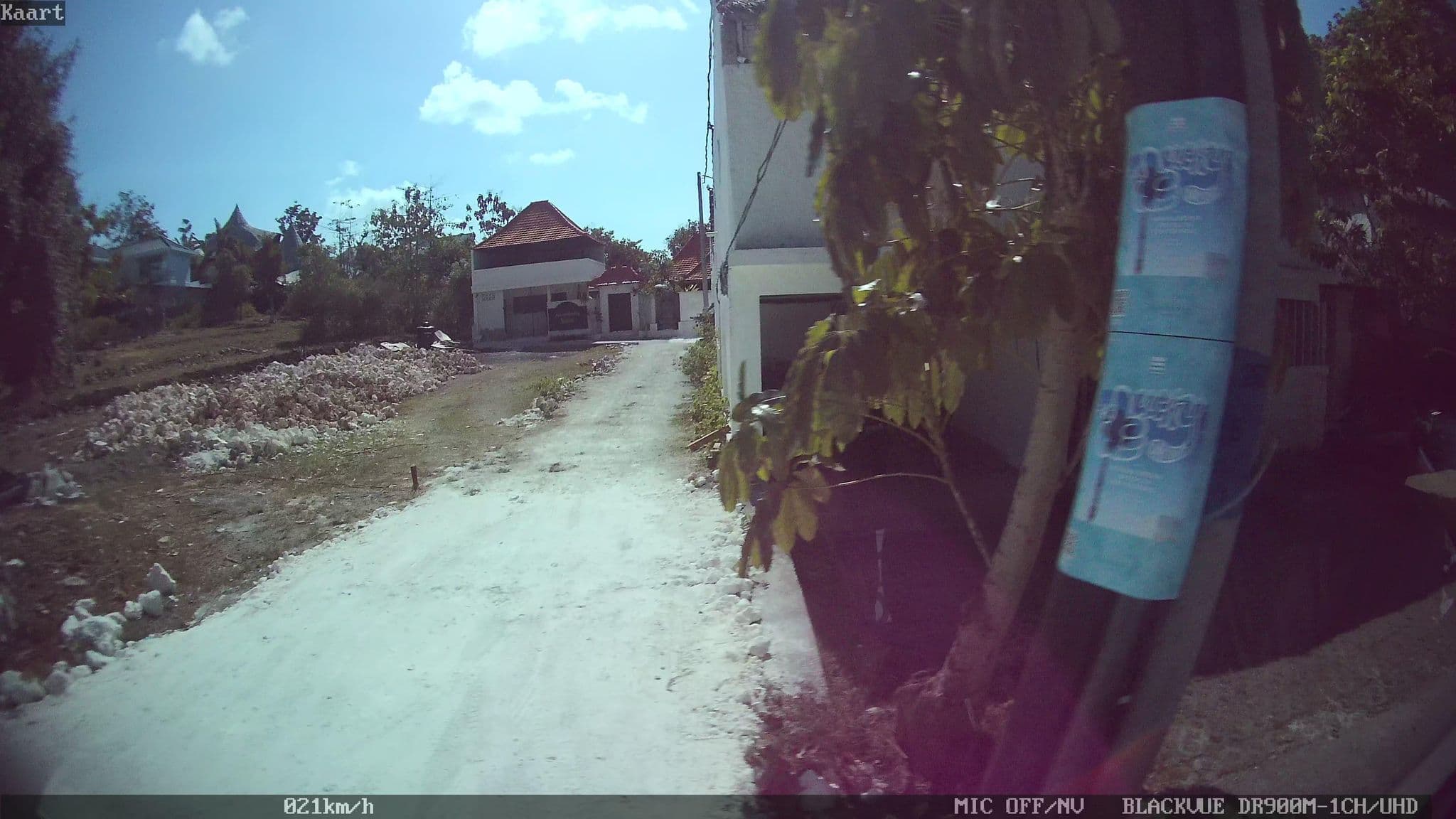 Street view near Sampian Cottages, Jimbaran — © kaart_2 (CC BY-SA · Mapillary)