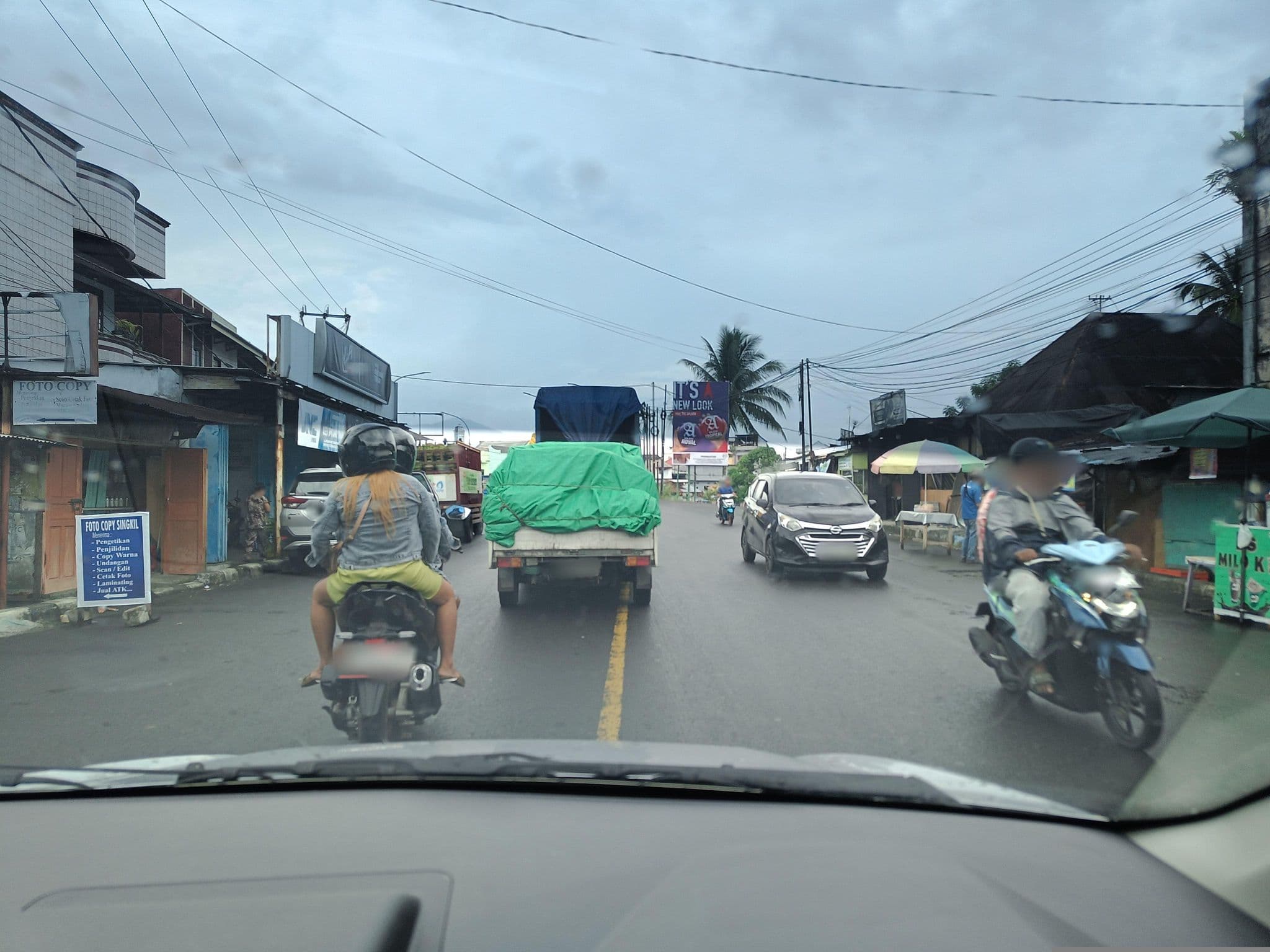 Street view near Hotel, Manado
