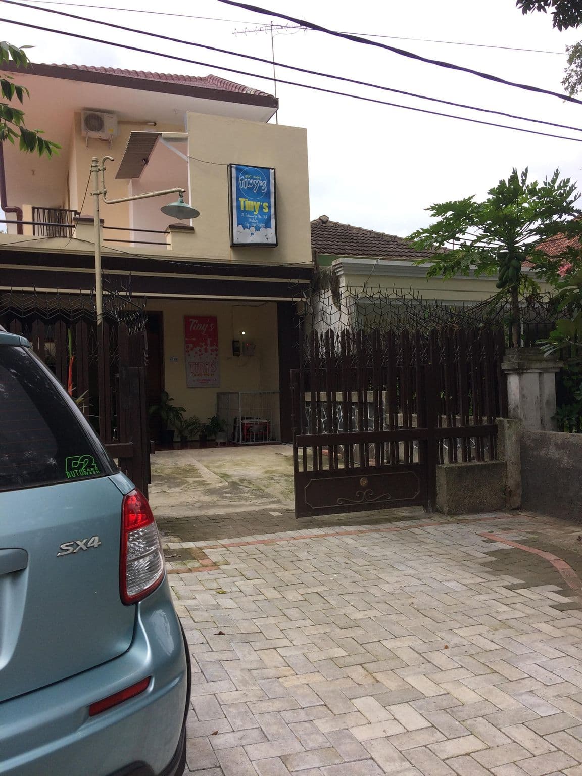 Street view near Asrama Putra Telomoyo, Malang — © maphunter_id (CC BY-SA · Mapillary)