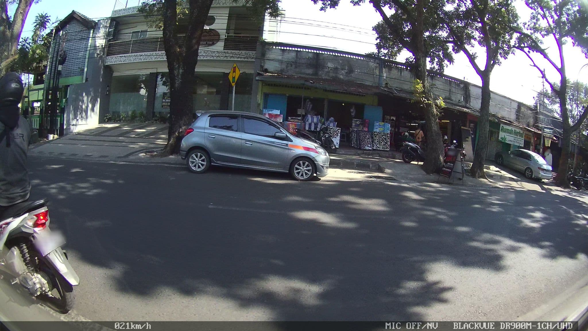 Street view near Omah Kawi, Malang