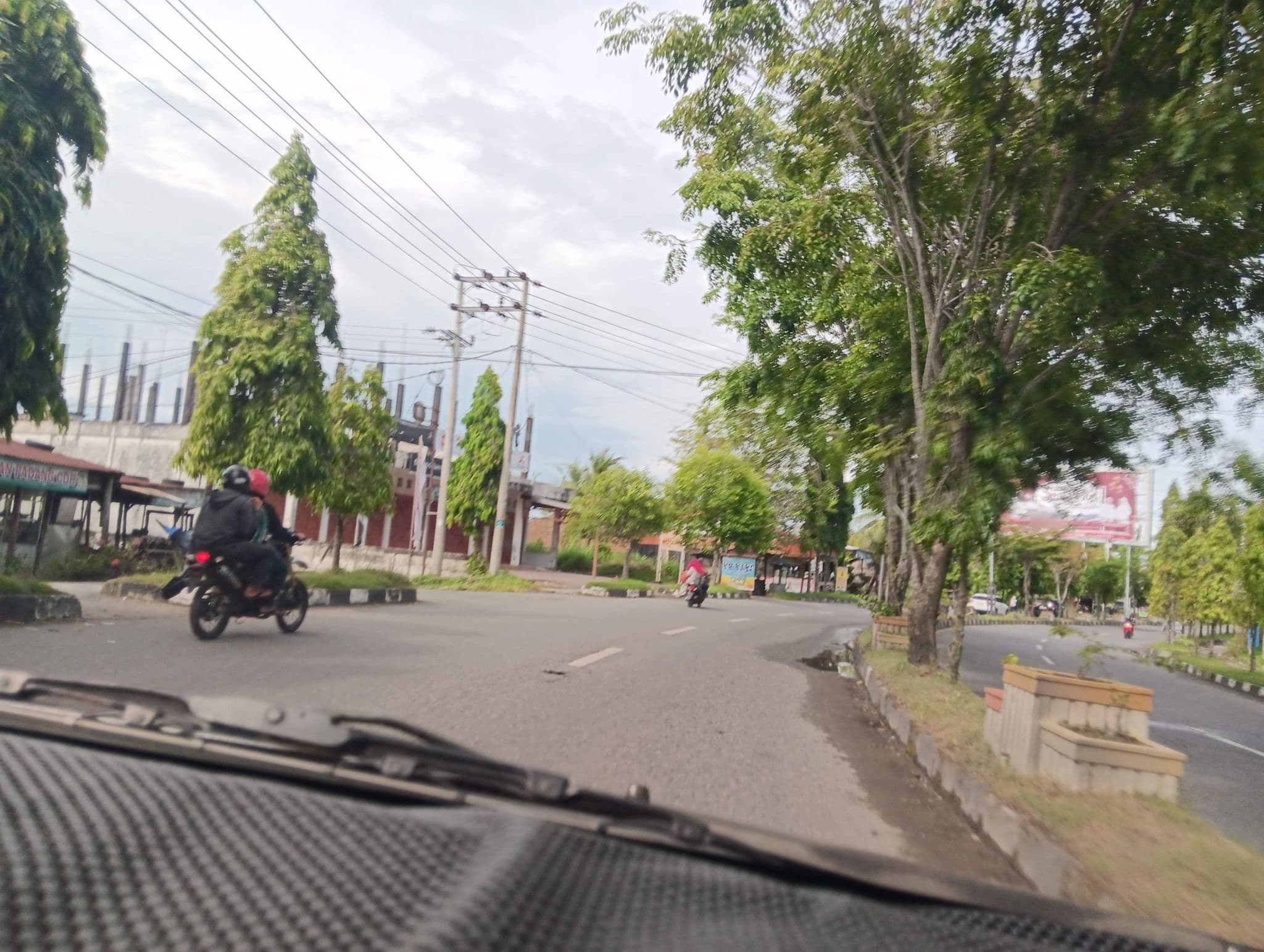 Street view near BIN DAOD HOTEL SYARIAH, Meulaboh — © ikwe (CC BY-SA · Mapillary)