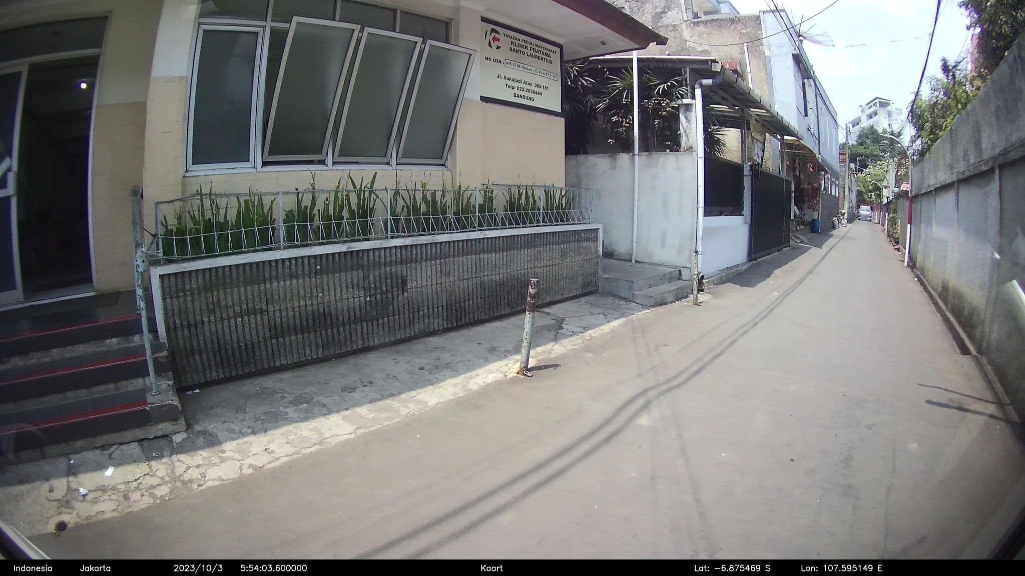 Street view near Sukajadi Guest House, Bandung