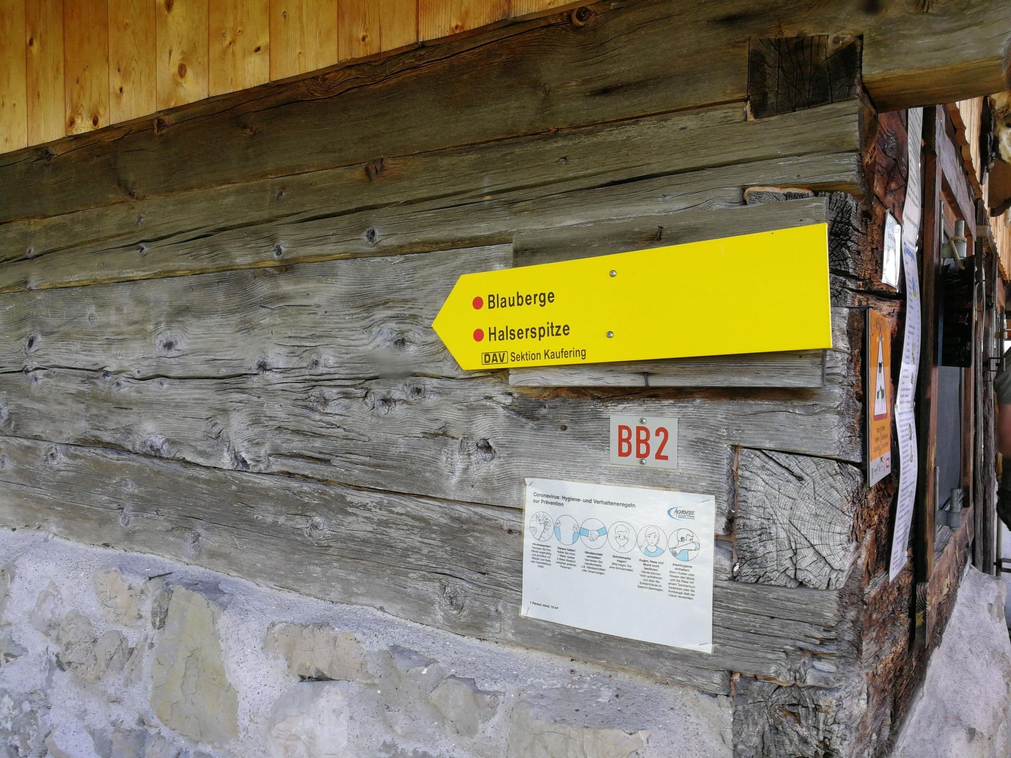 Street view near Jausenstation Blaubergalm, Kreuth — © santon (CC BY-SA · Mapillary)
