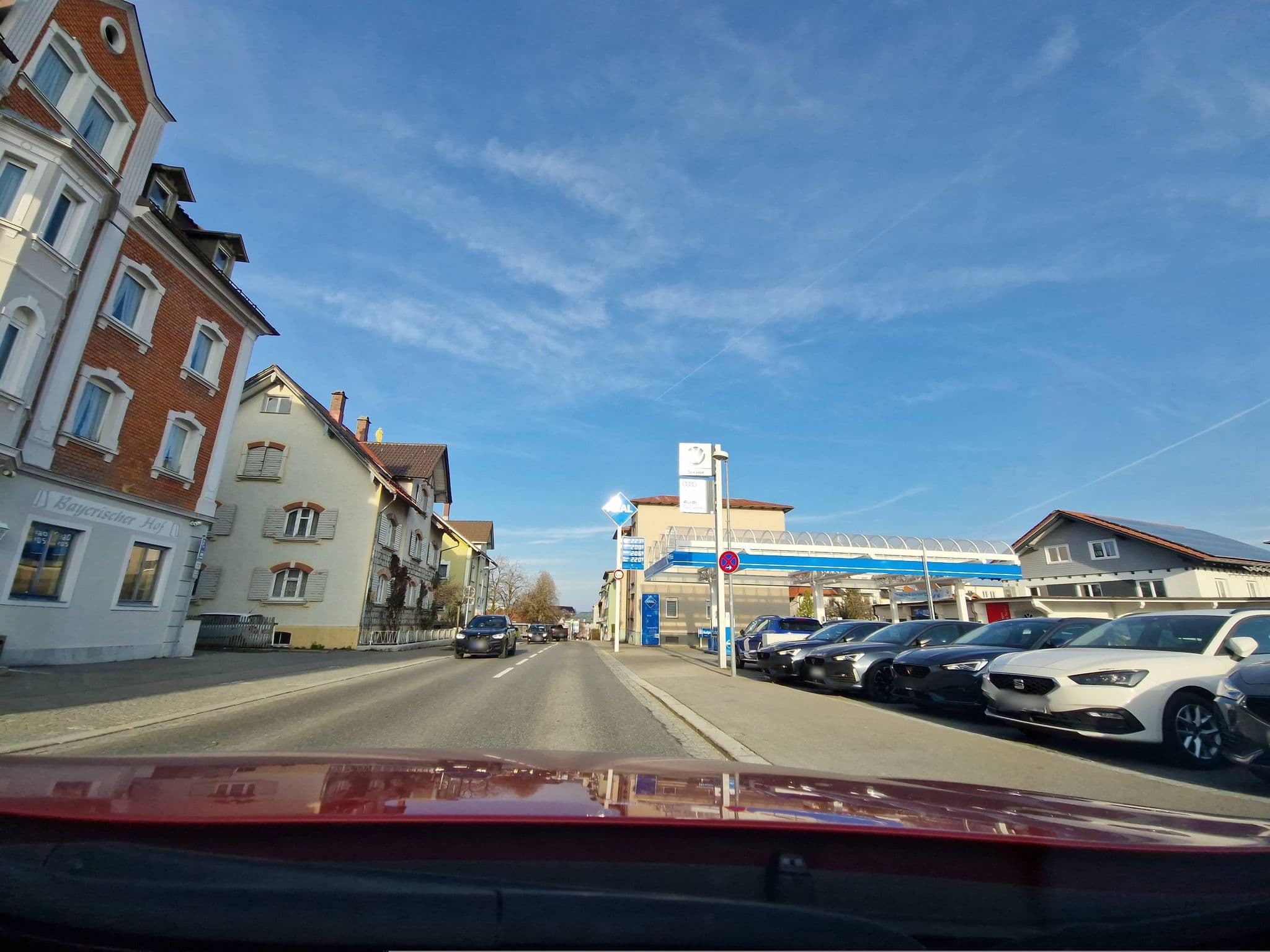 Street view near Bayrischer Hof, Lindenberg — © mcliquid (CC BY-SA · Mapillary)