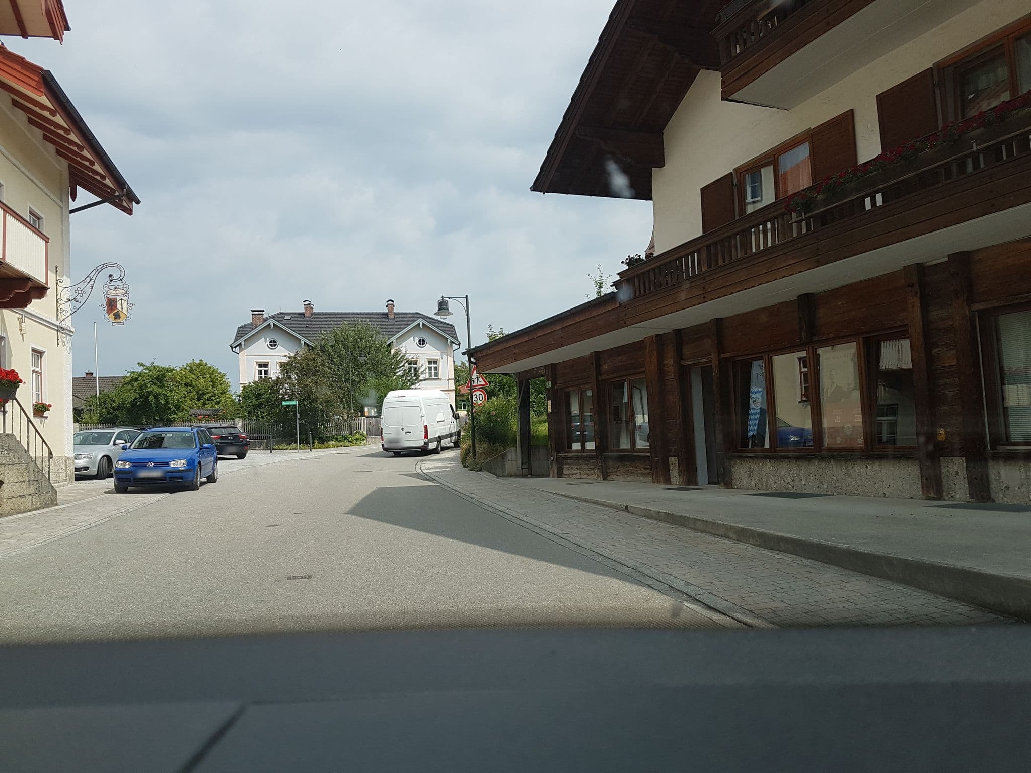 Street view near Gasthof Dannerwirt, Flintsbach — © chiedeguchi (CC BY-SA · Mapillary)