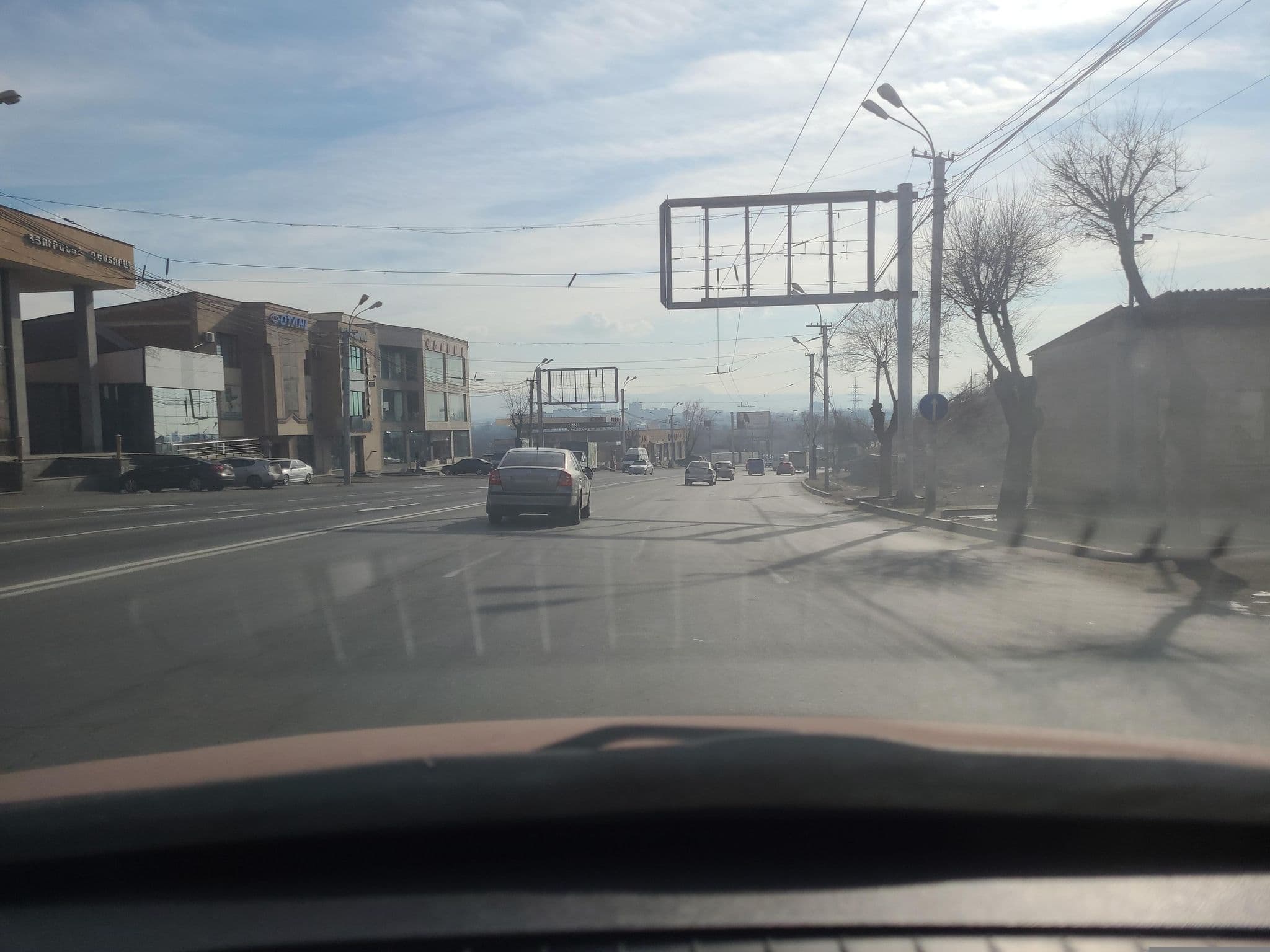 Street view near Armenia De Luxe, Shengavit — © noktoborus (CC BY-SA · Mapillary)