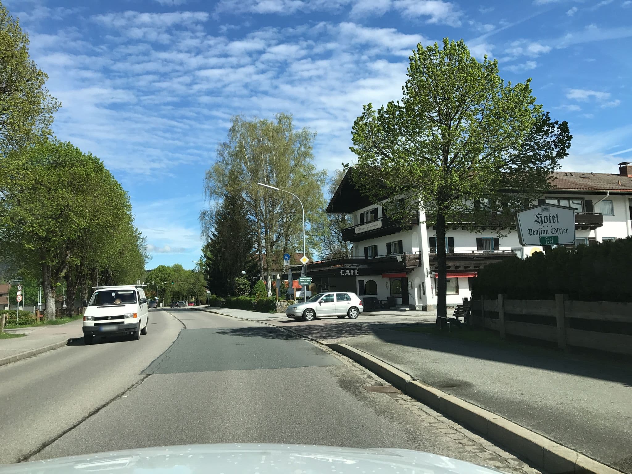 Street view near Pension Ostler, Bad Wiessee — © derzornigemarkus (CC BY-SA · Mapillary)