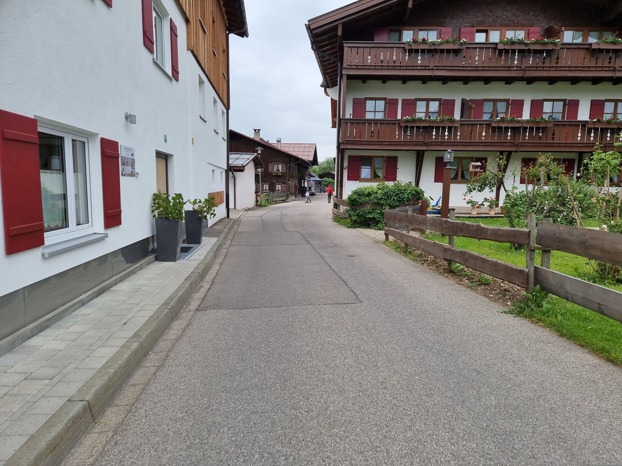 Street view near Gästehaus Elvia, Oberstdorf — © inextremo96 (CC BY-SA · Mapillary)