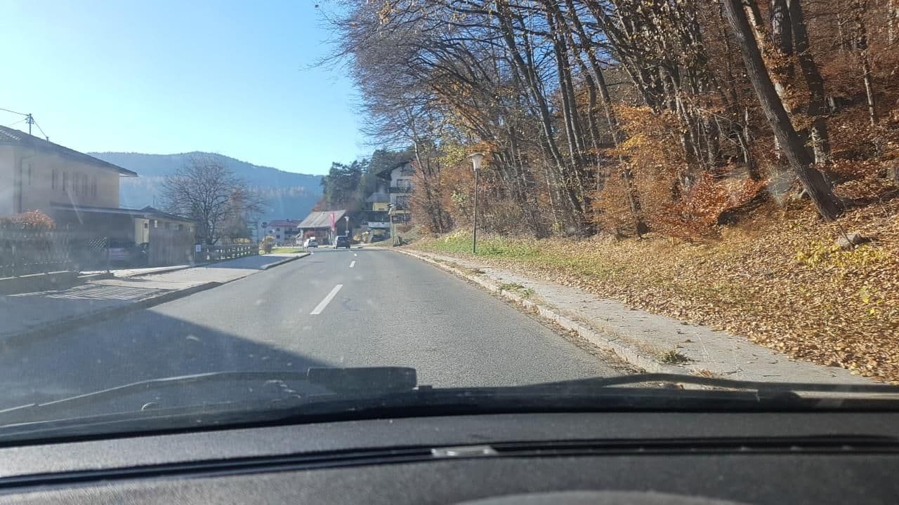 Street view near Penson Valentinitsch, Pörtschach am Wörthersee — © mik007 (CC BY-SA · Mapillary)