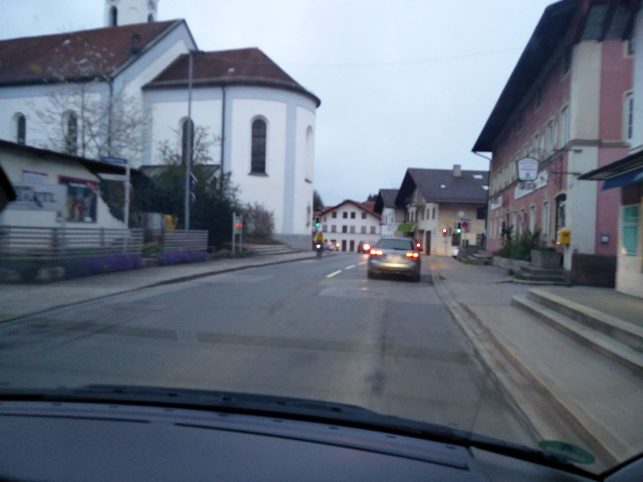 Street view near Krug, Bad Endorf — © thomas_ganter (CC BY-SA · Mapillary)