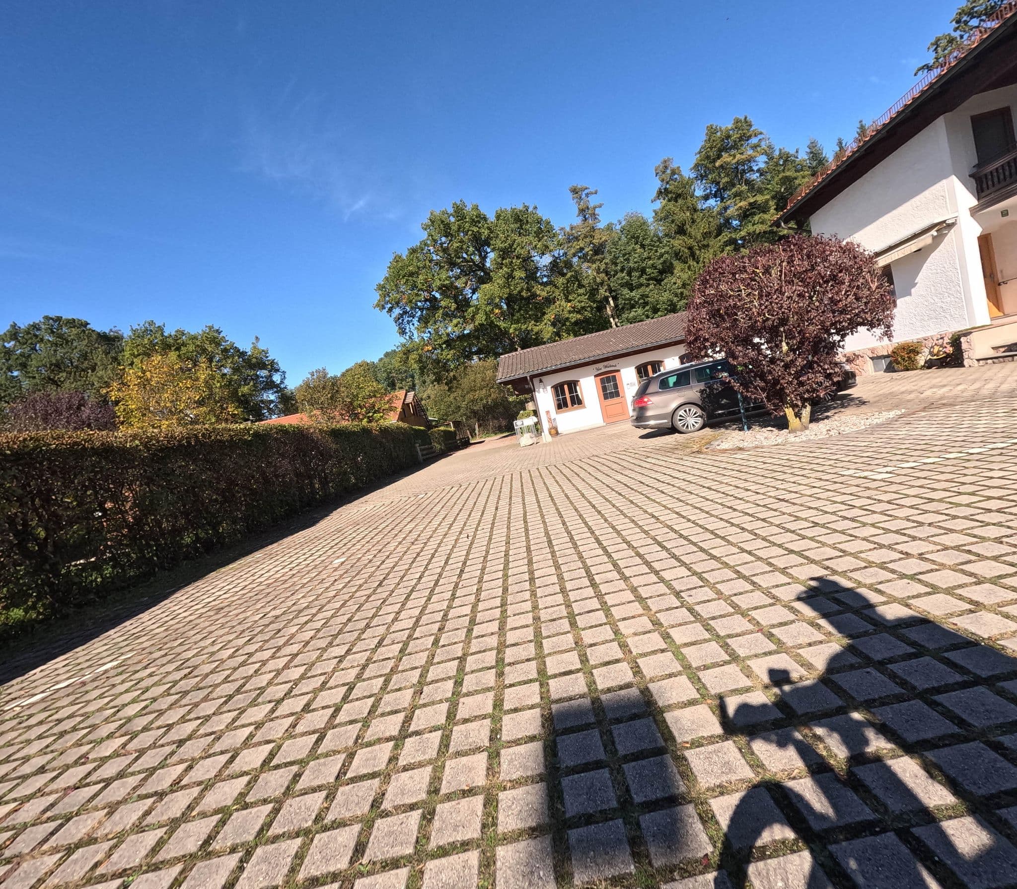 Street view near Haus Waldesruh, Übersee — © natebus (CC BY-SA · Mapillary)