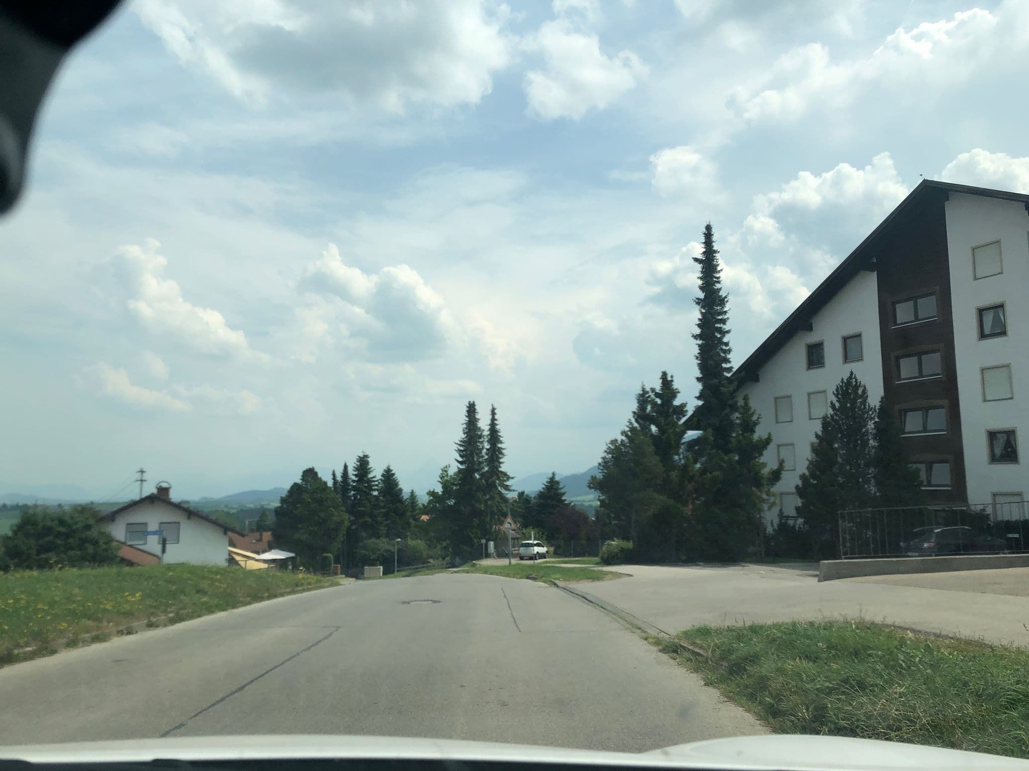 Street view near Allgäuer Kneipphof - Ferienwohnungen, Oy-Mittelberg — © holgerd (CC BY-SA · Mapillary)