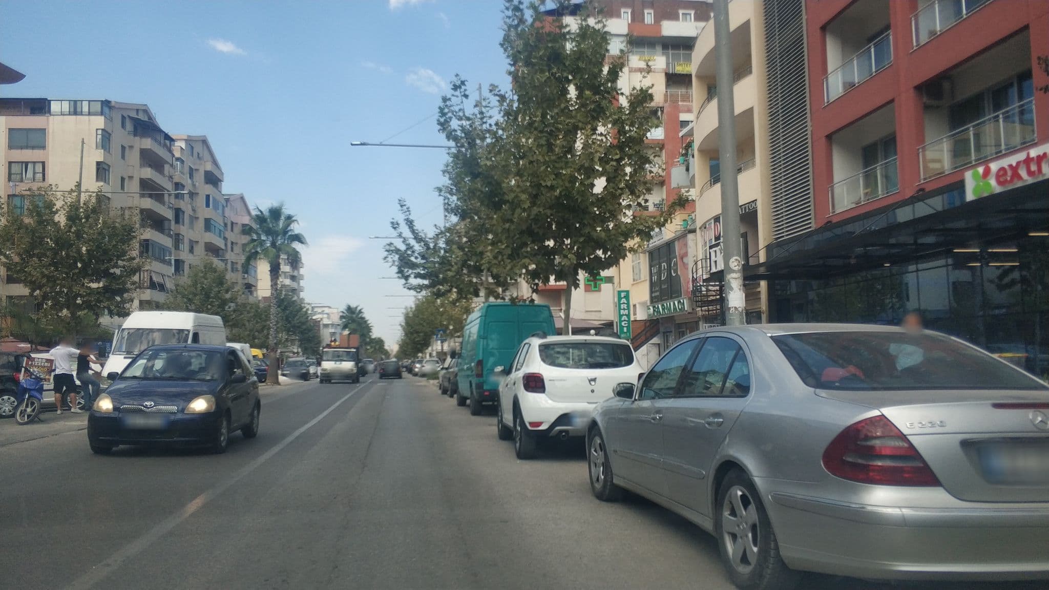 Street view near Hotel Imperiale, Rrashbull — © freddouhelk (CC BY-SA · Mapillary)