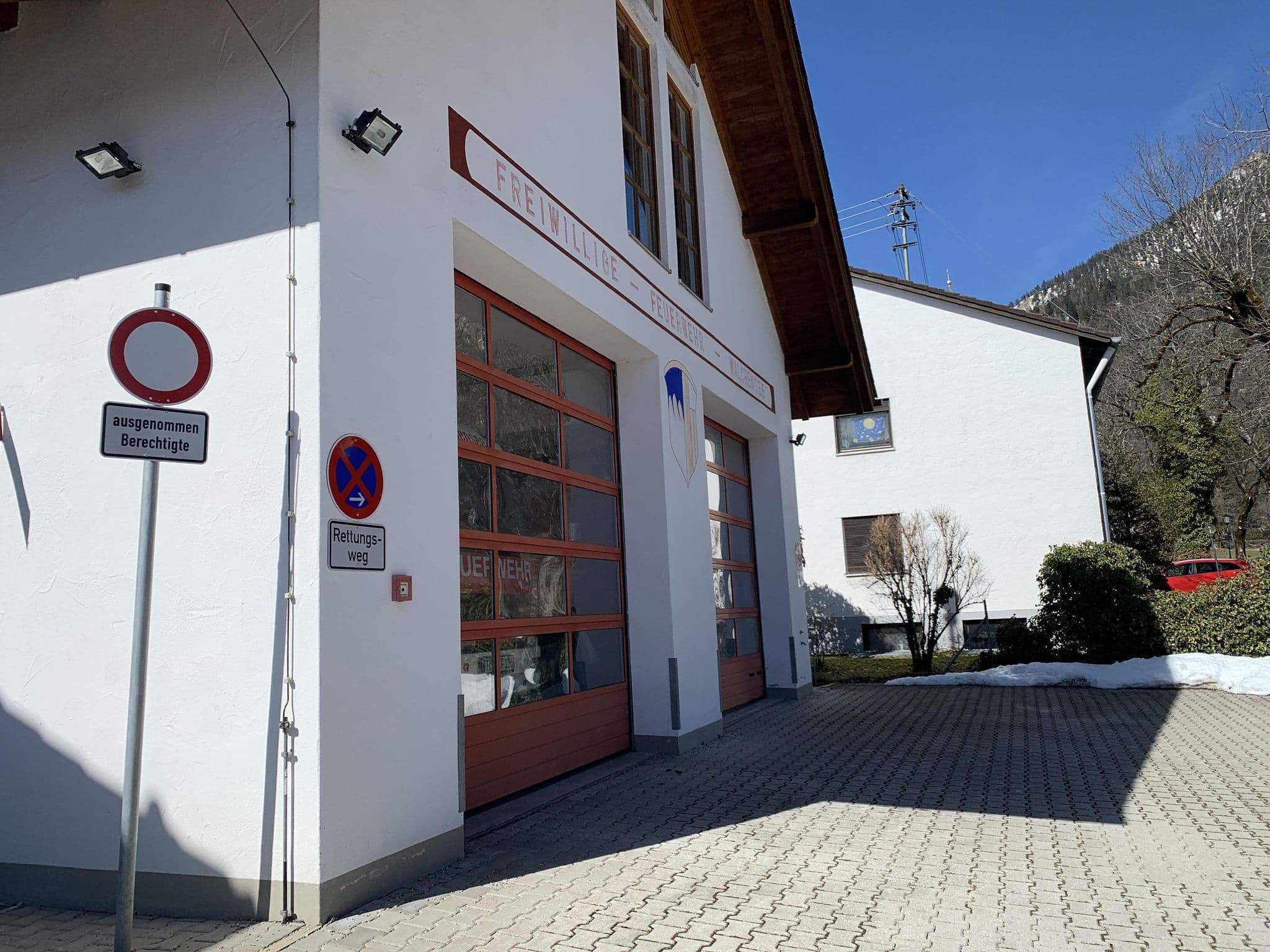 Street view near Ferienwohnung Leber, Schlehdorf — © robot8a (CC BY-SA · Mapillary)
