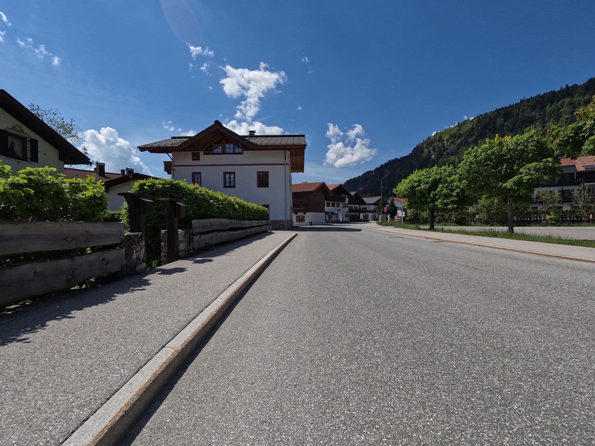 Street view near Gästehaus Flora, Reit im Winkl — © natebus (CC BY-SA · Mapillary)