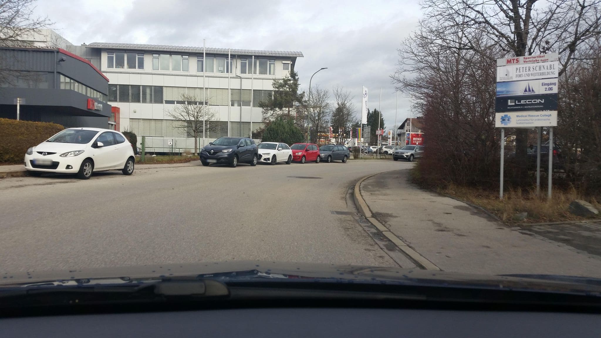 Street view near AS Hostel, Wolfratshausen — © alpe374 (CC BY-SA · Mapillary)