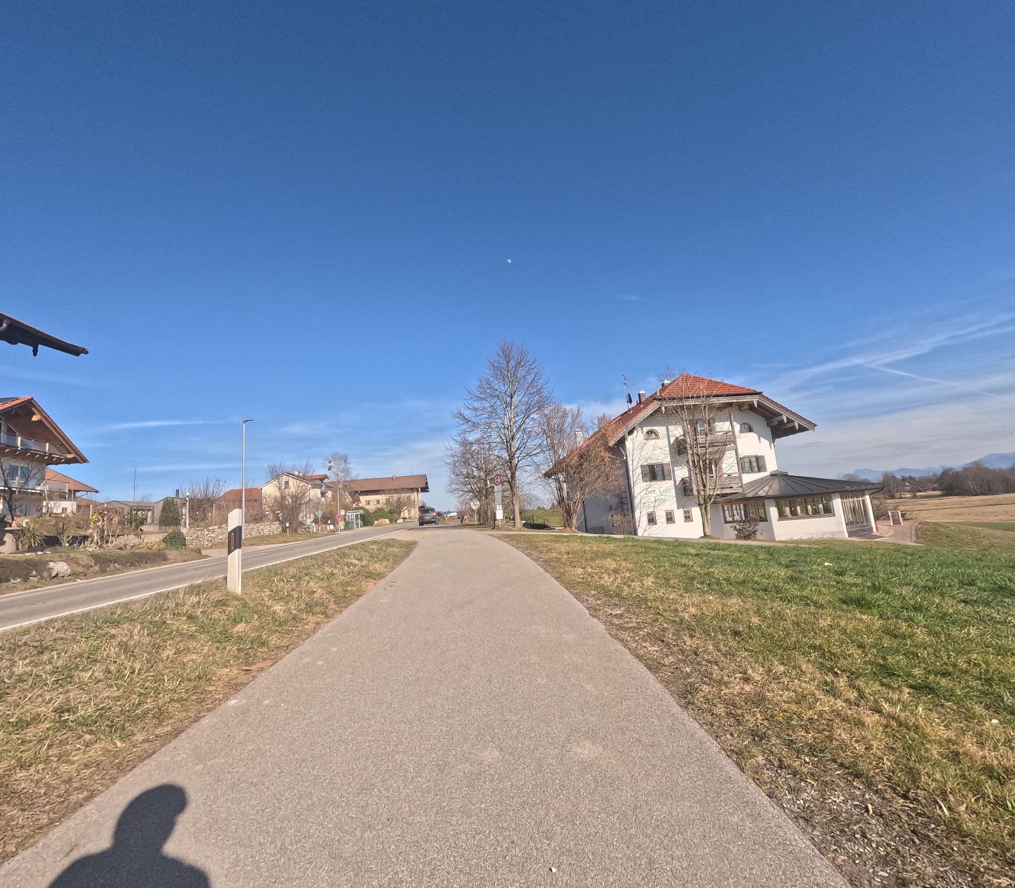 Street view near Gästehaus Nigglhof, Rimsting — © natebus (CC BY-SA · Mapillary)