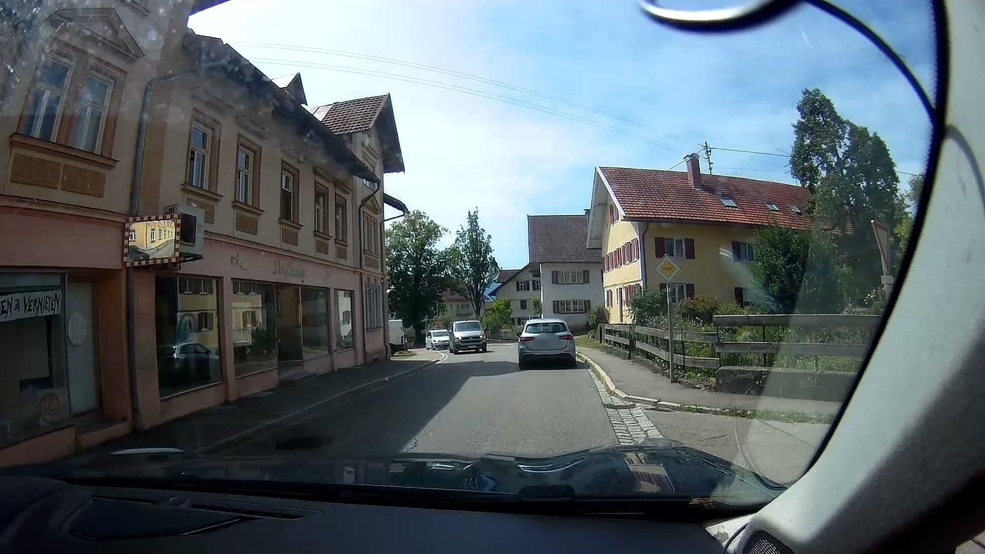 Street view near Brauereigasthof Adler-Post, Rettenberg — © micmin1972 (CC BY-SA · Mapillary)