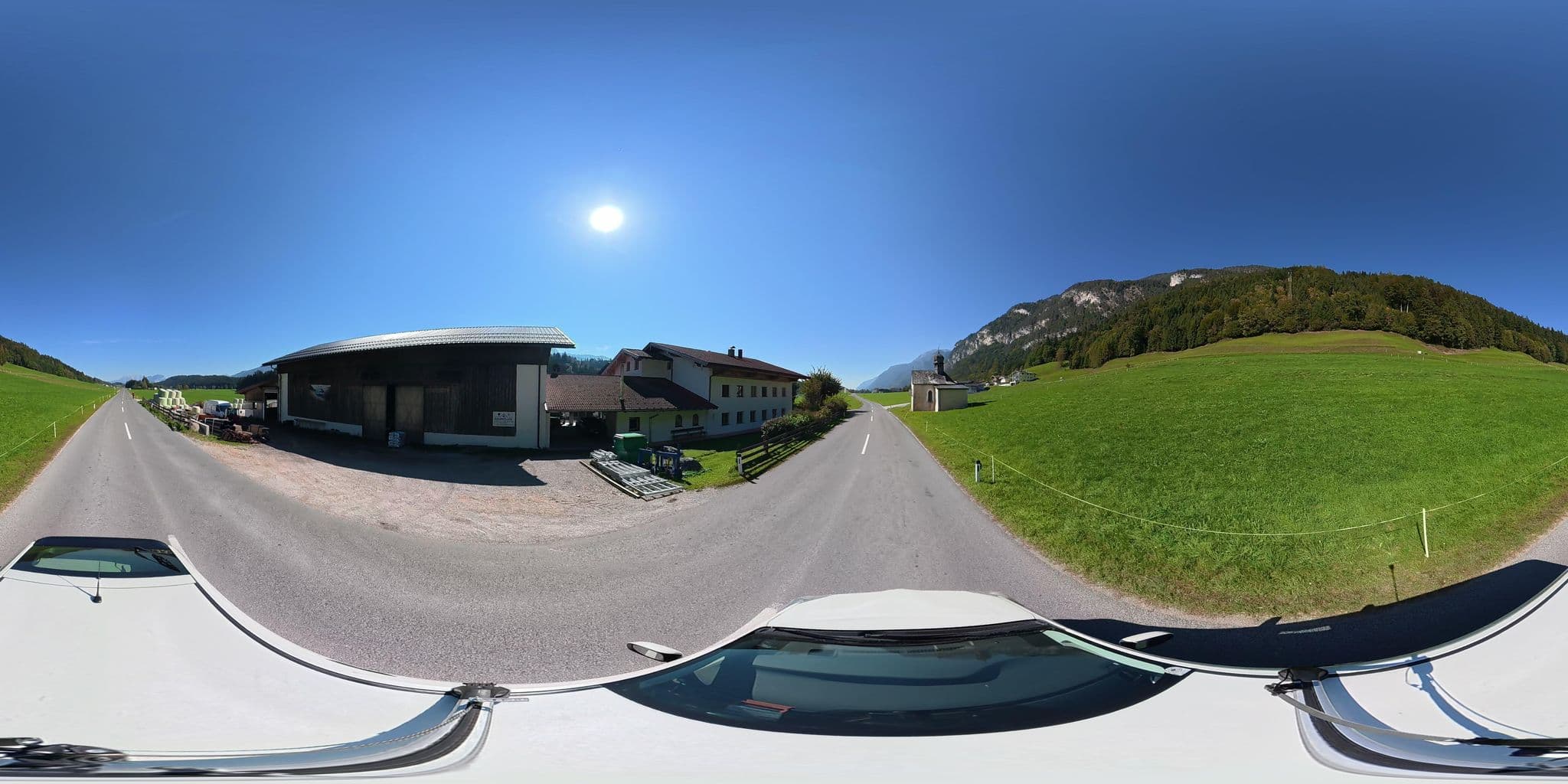 Street view near Ferienwohnungen Freundsheim, Radfeld — © osmplus_org (CC BY-SA · Mapillary)