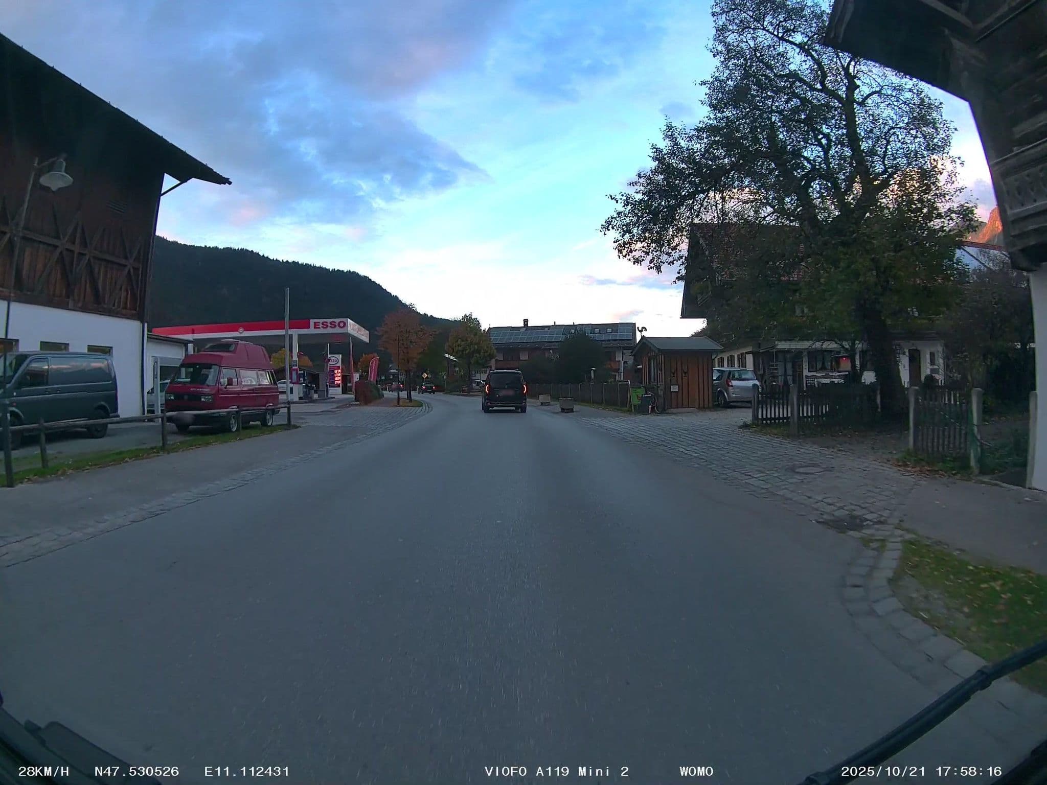 Street view near Hotel Alter Wirt, Farchant — © soulcover (CC BY-SA · Mapillary)
