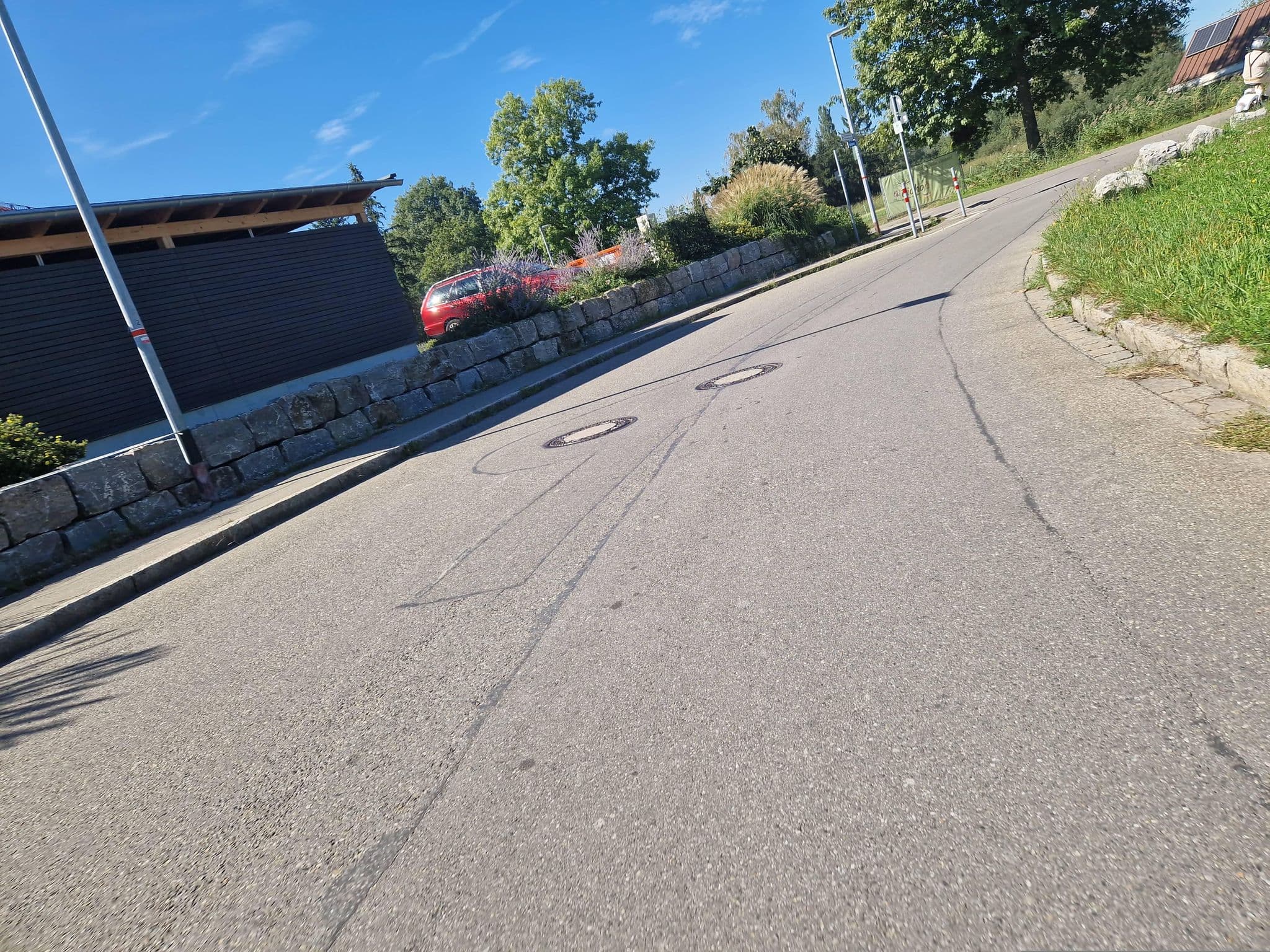 Street view near Ferienwohnung Müller, Eriskirch — © mcliquid (CC BY-SA · Mapillary)