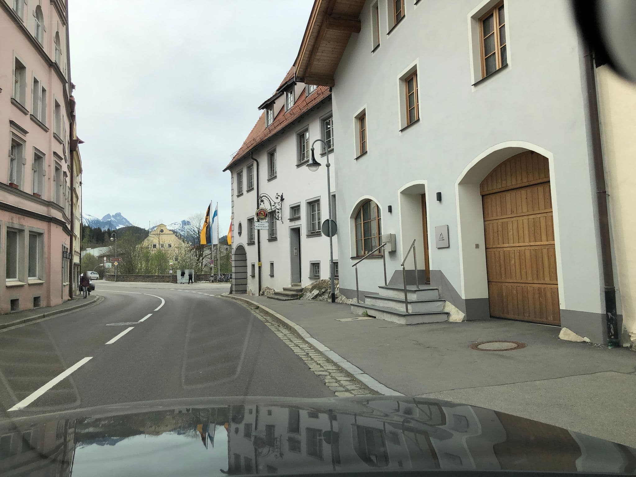 Street view near Ferienwohnung Viktoria, Füssen — © derzornigemarkus (CC BY-SA · Mapillary)